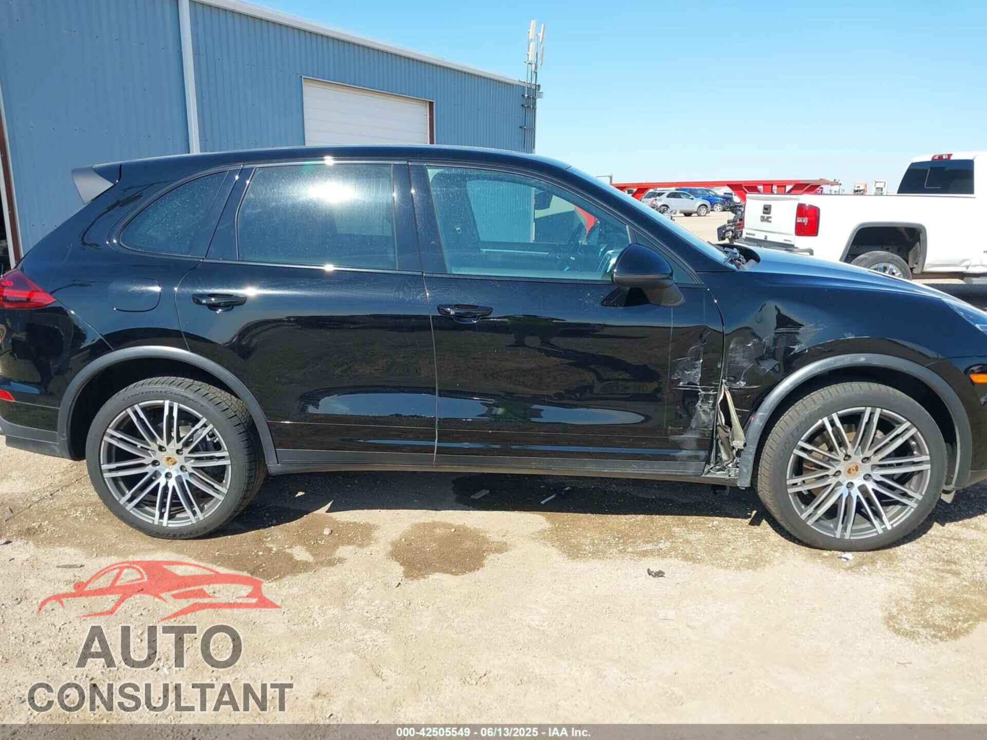 PORSCHE CAYENNE 2016 - WP1AA2A27GLA01974