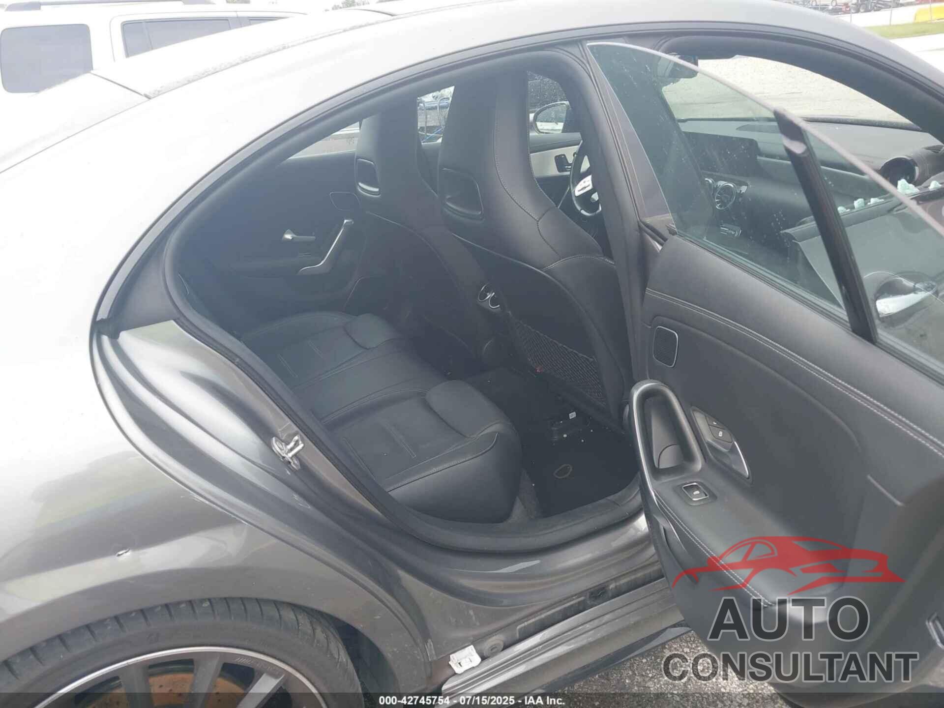 MERCEDES-BENZ AMG CLA 35 2023 - W1K5J5BB8PN404942