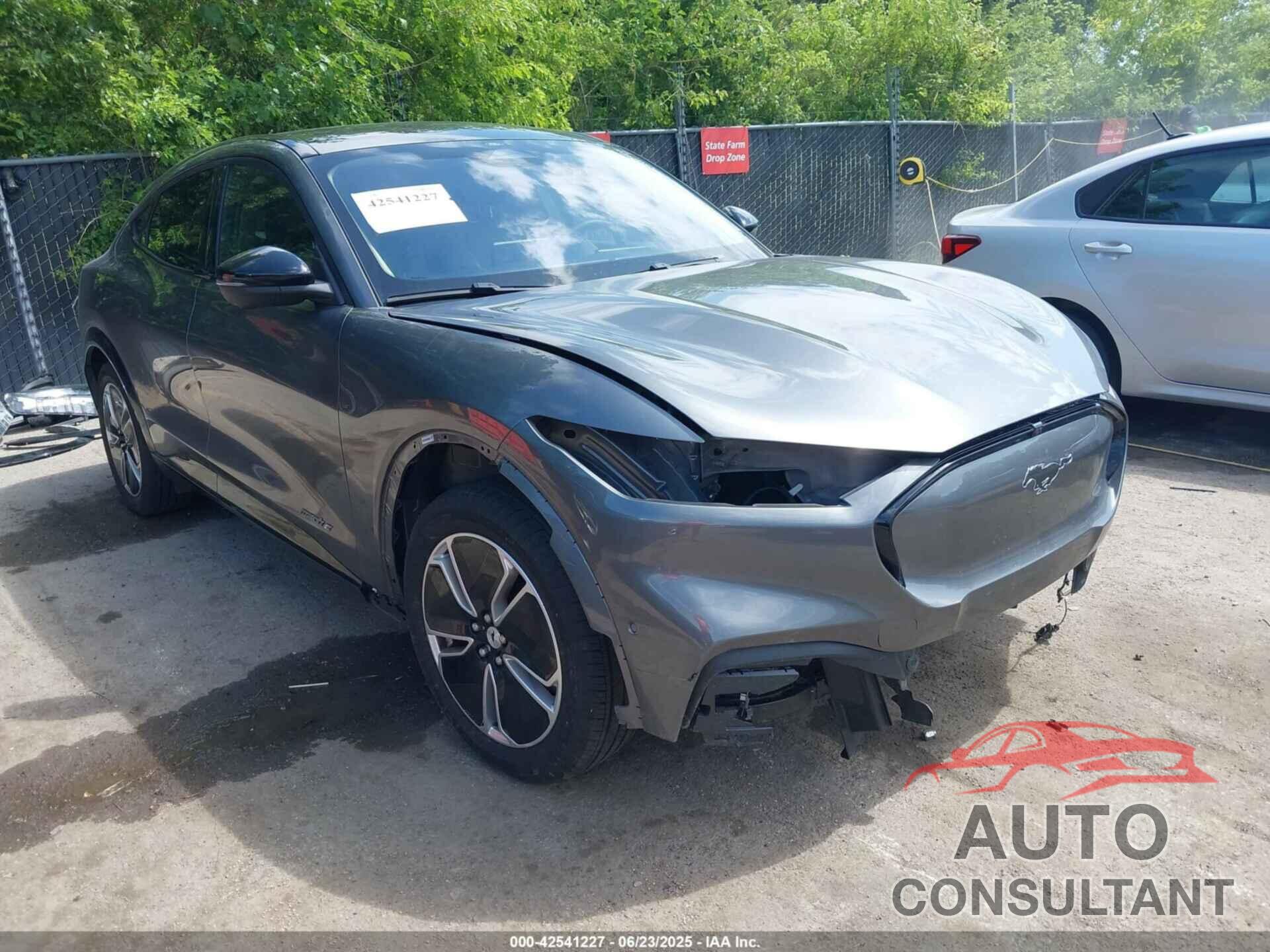 FORD MUSTANG MACH-E 2023 - 3FMTK3R44PMA85152