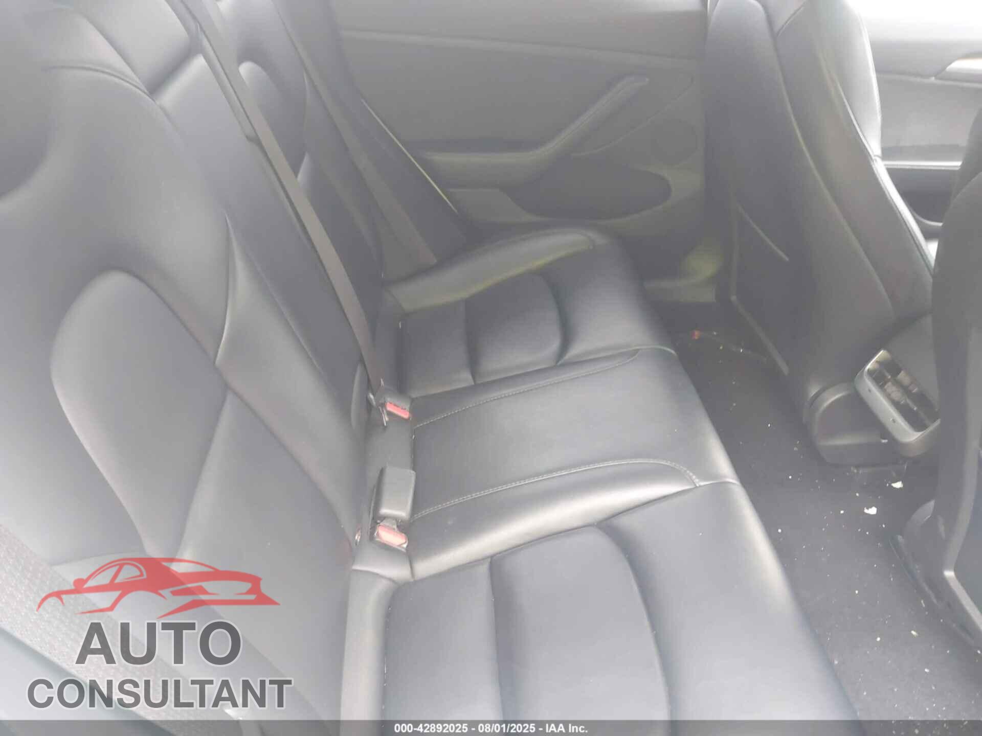 TESLA MODEL 3 2021 - 5YJ3E1EA4MF969006