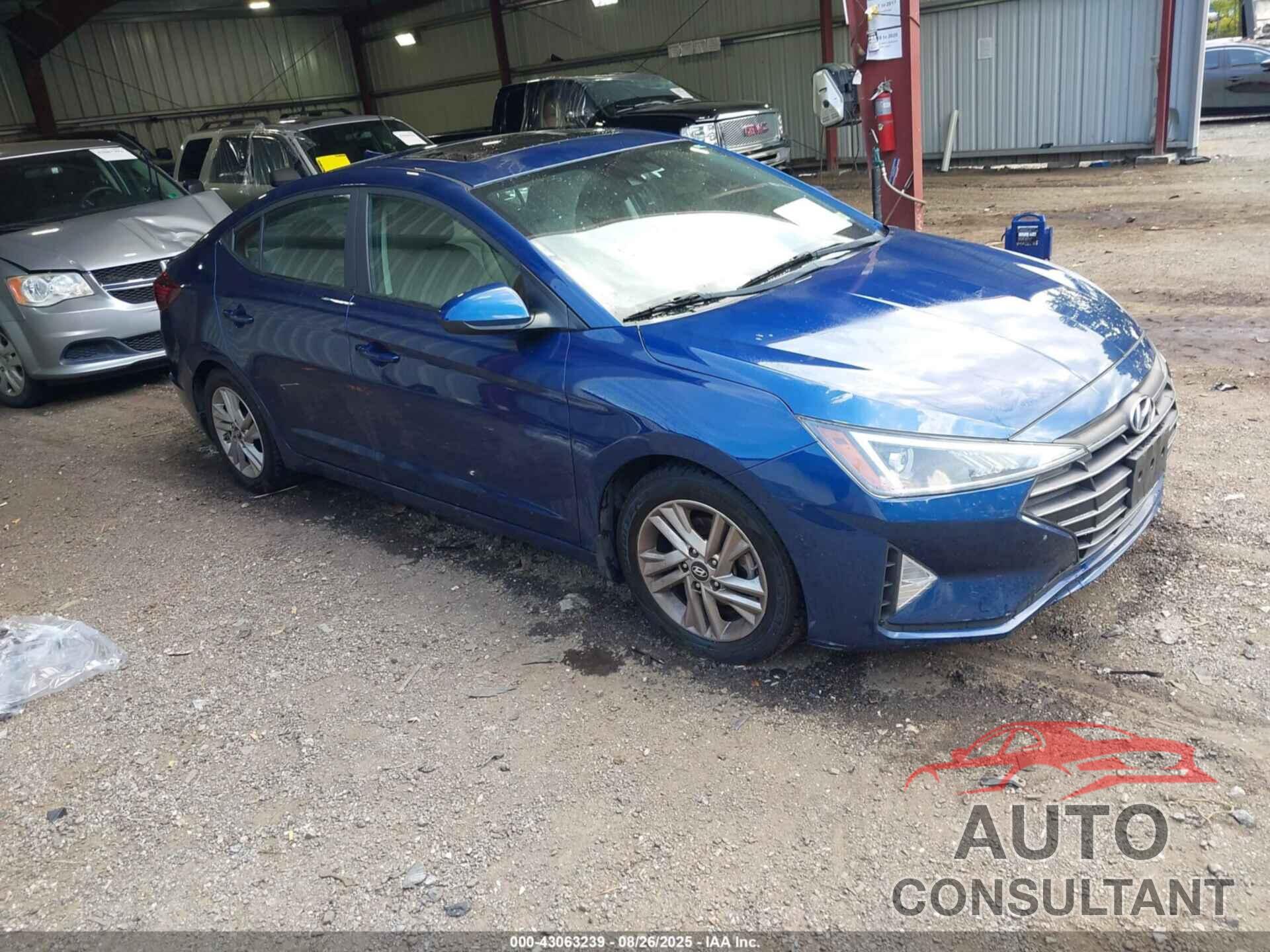 HYUNDAI ELANTRA 2019 - 5NPD84LF2KH479996
