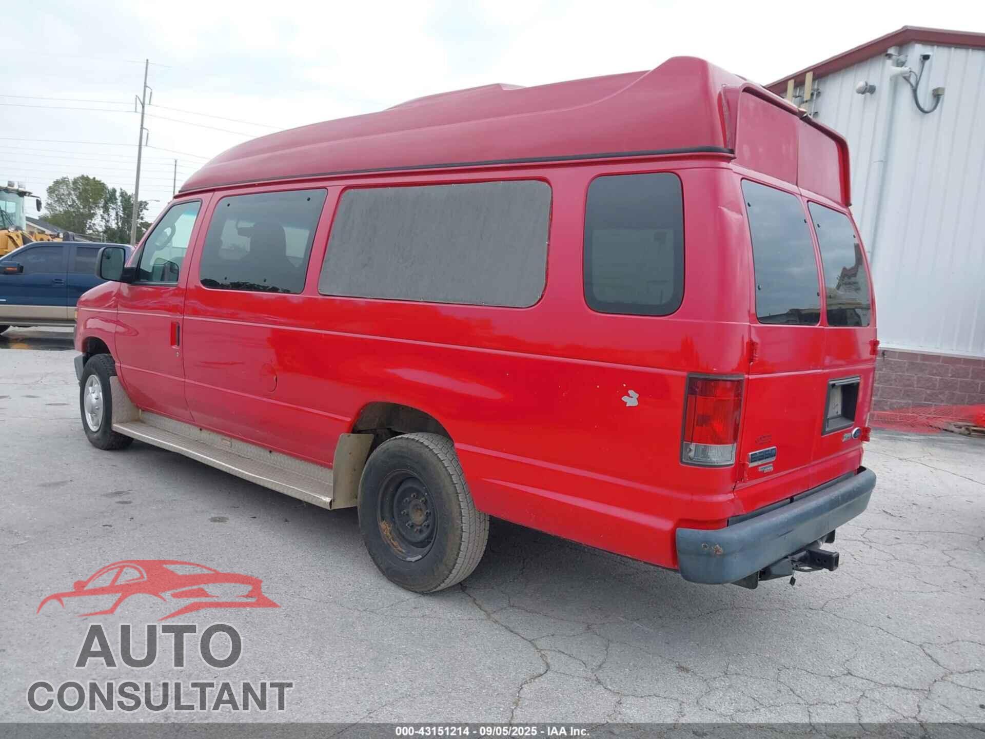 FORD E-350 SUPER DUTY 2011 - 1FBSS3BL3BDB09080