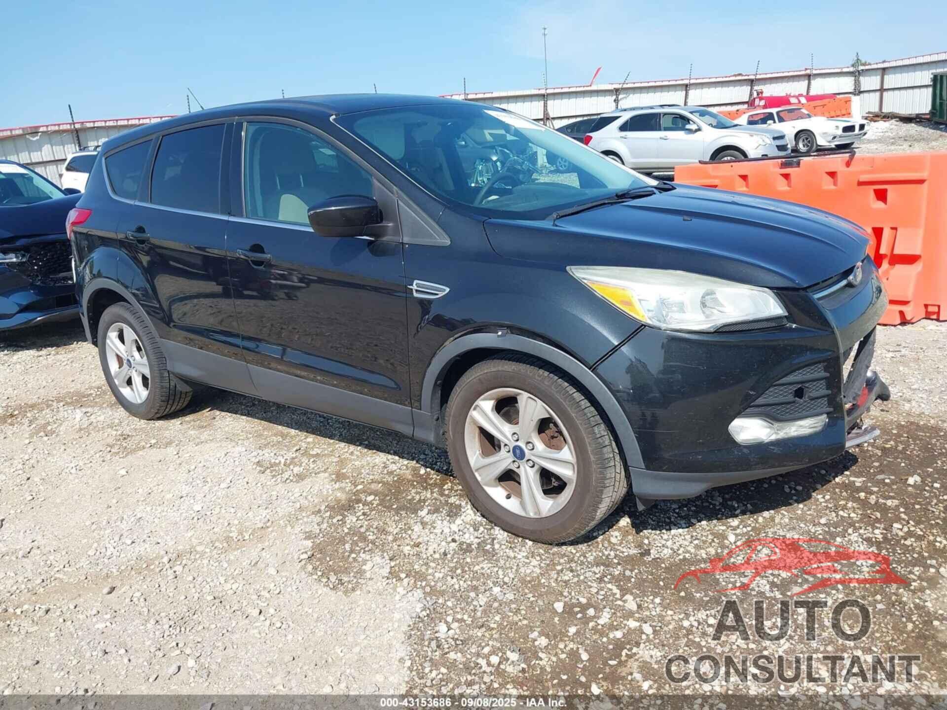 FORD ESCAPE 2015 - 1FMCU9G97FUA54337