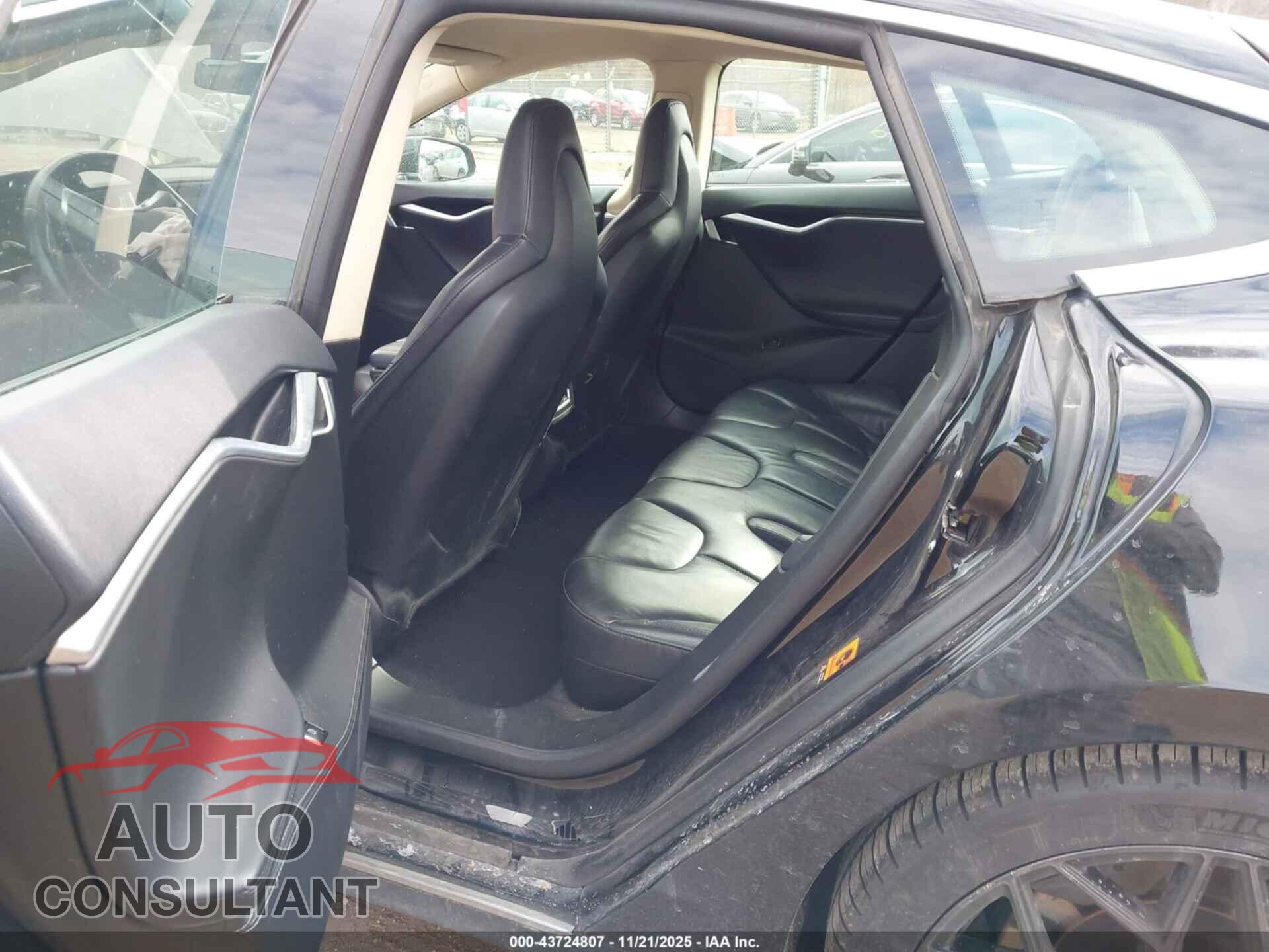 TESLA MODEL S 2014 - 5YJSA1S18EFP42334
