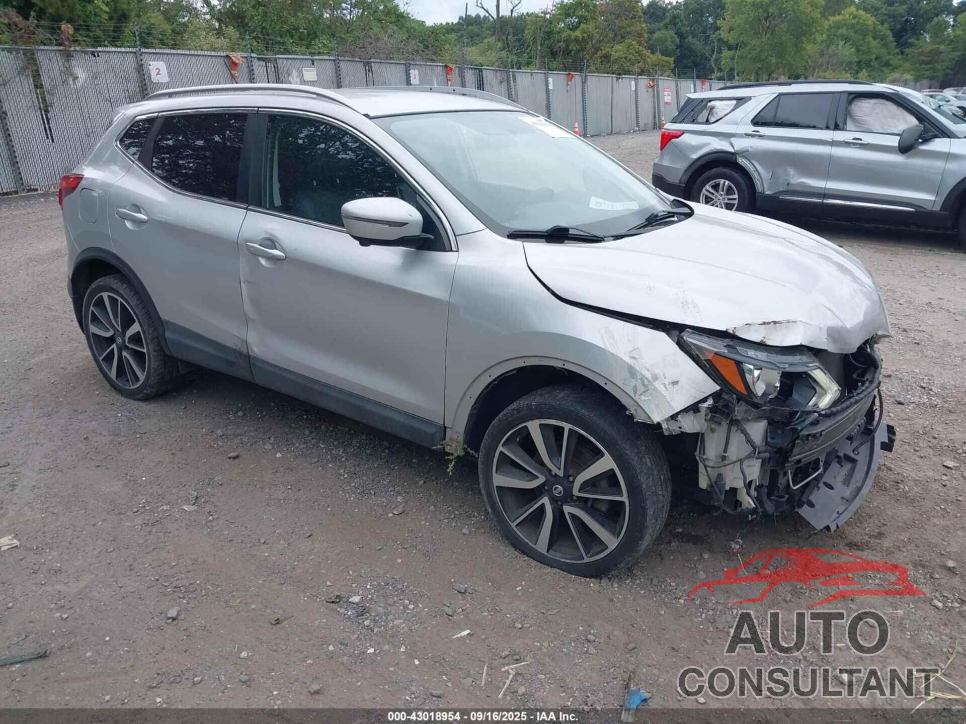 NISSAN ROGUE SPORT 2017 - JN1BJ1CR7HW107807