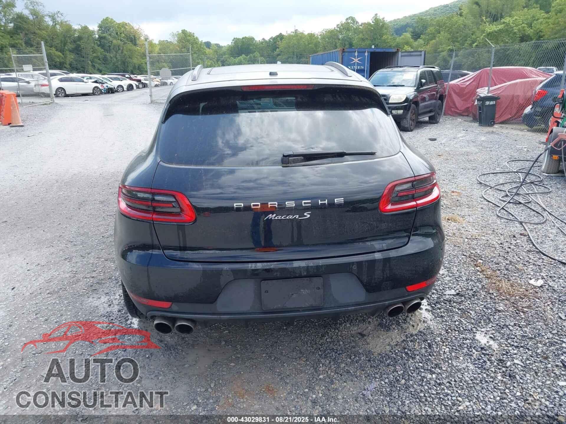 PORSCHE MACAN 2015 - WP1AB2A55FLB69781