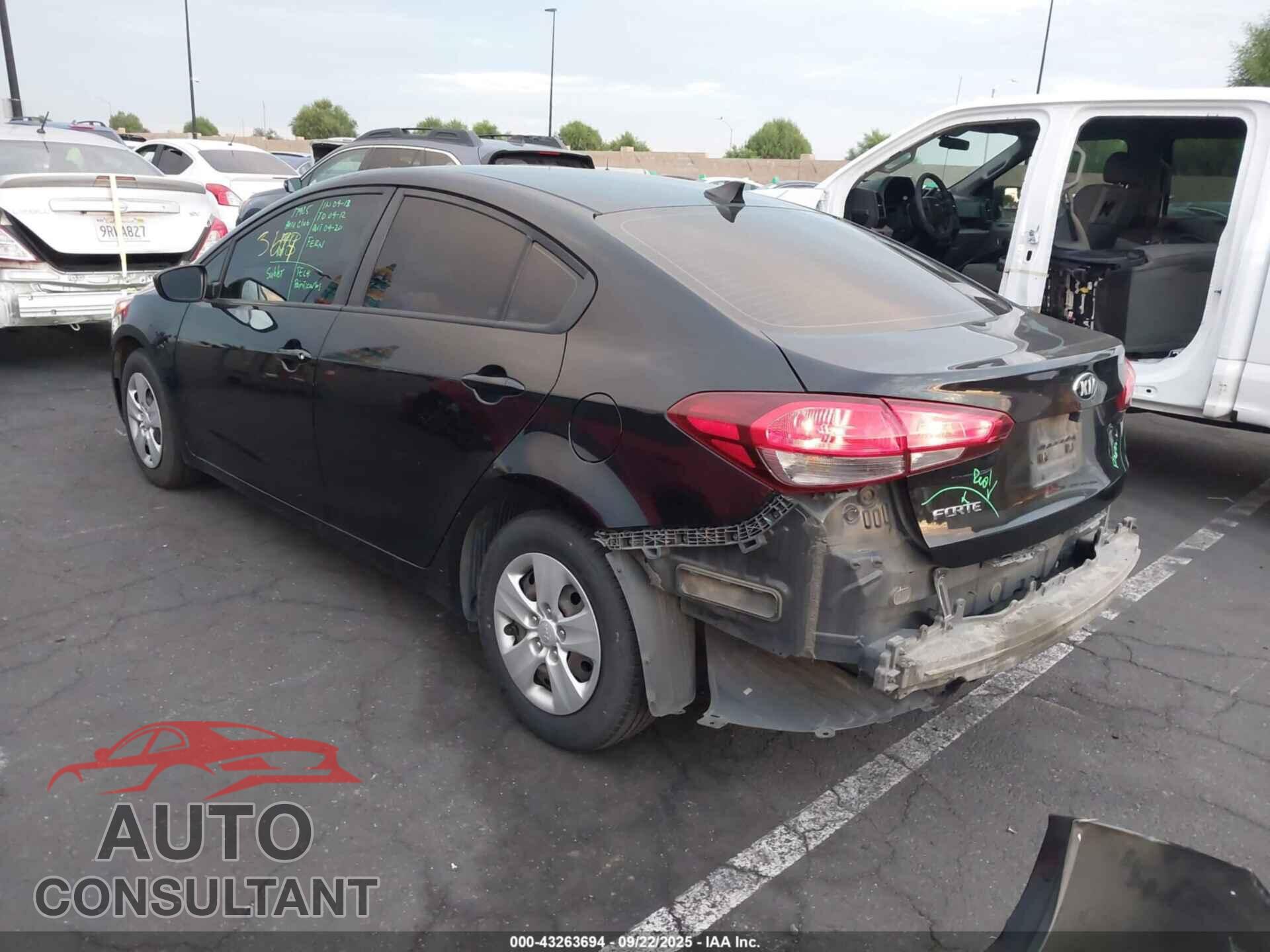 KIA FORTE 2017 - 3KPFK4A75HE124792