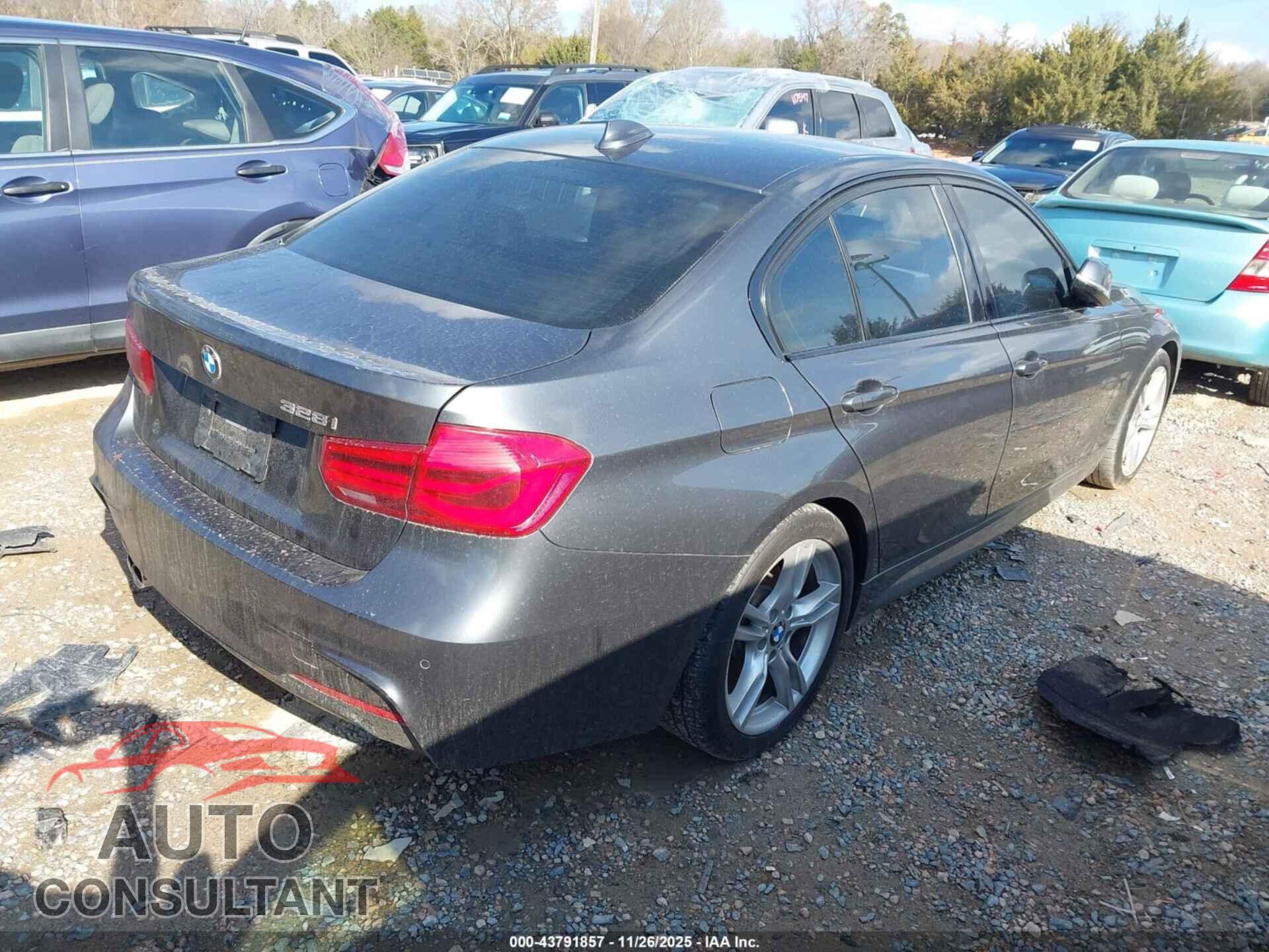 BMW 328I 2016 - WBA8E9G55GNU29333