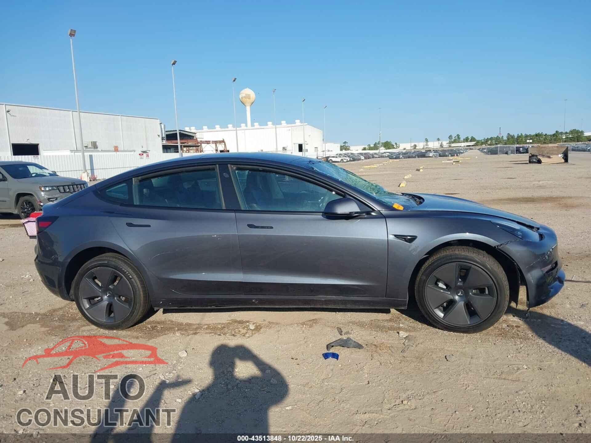 TESLA MODEL 3 2023 - 5YJ3E1EA2PF696264