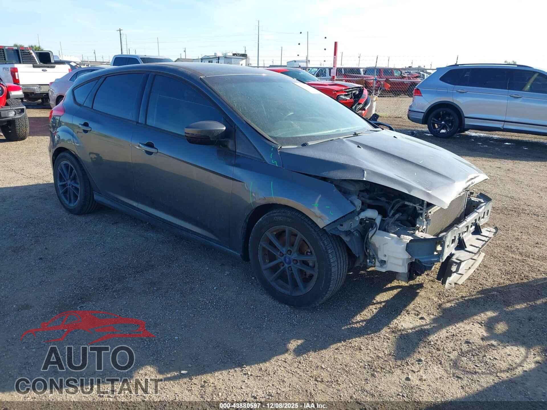FORD FOCUS 2017 - 1FADP3K22HL291002
