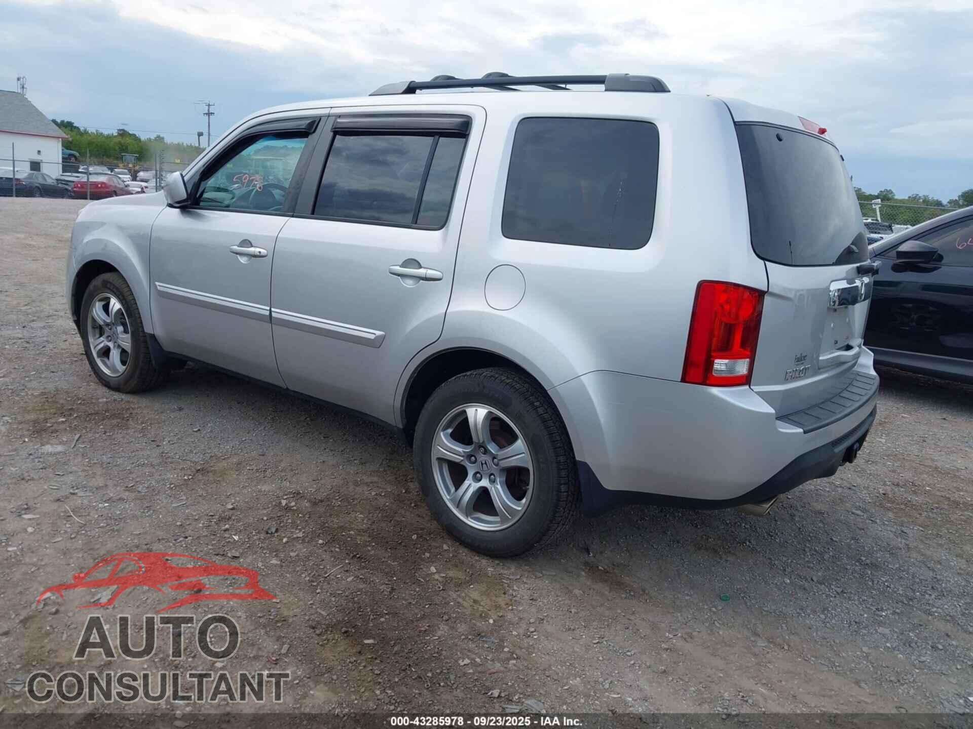 HONDA PILOT 2013 - 5FNYF4H65DB078976
