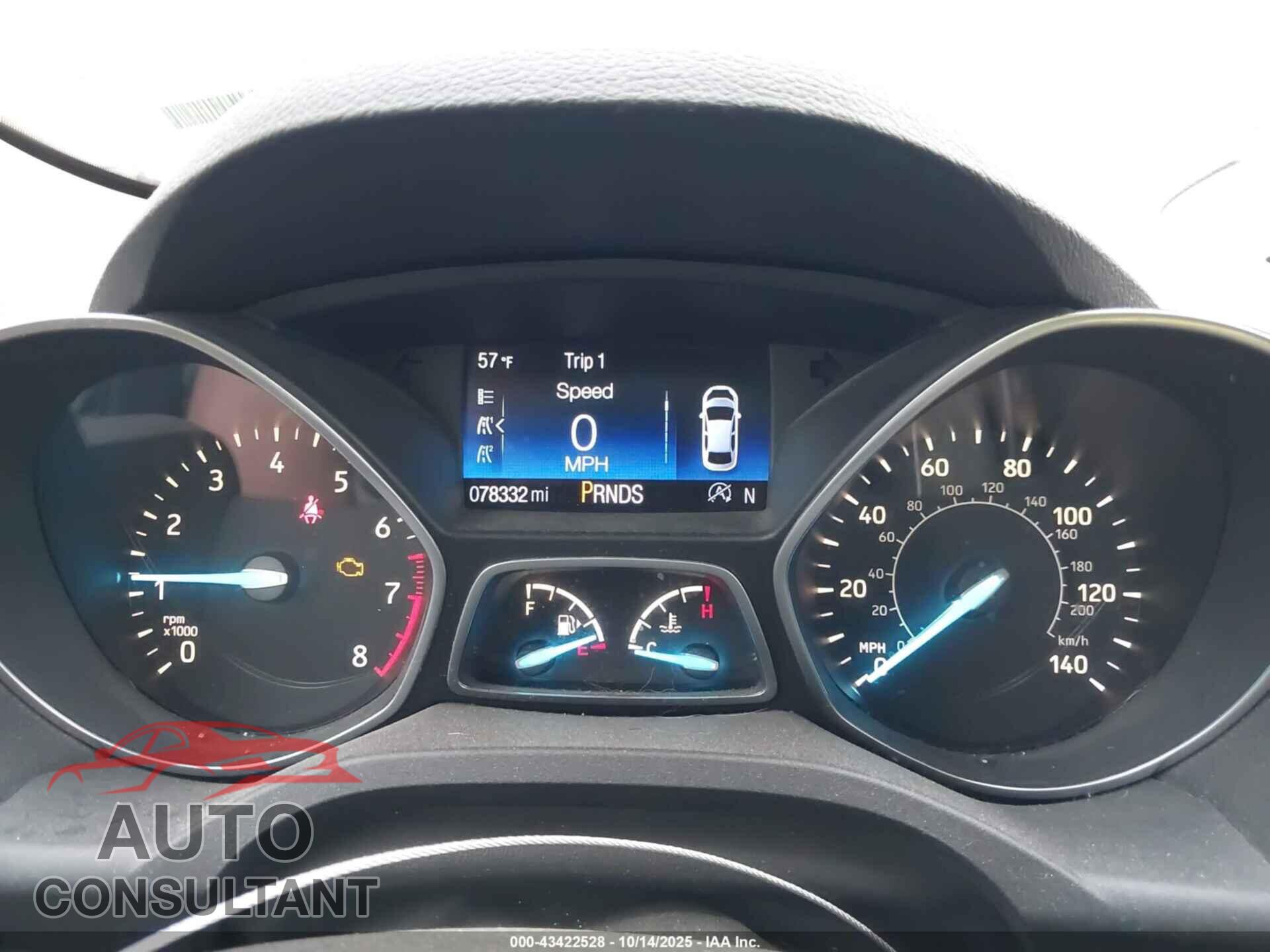 FORD ESCAPE 2017 - 1FMCU9GDXHUB88265