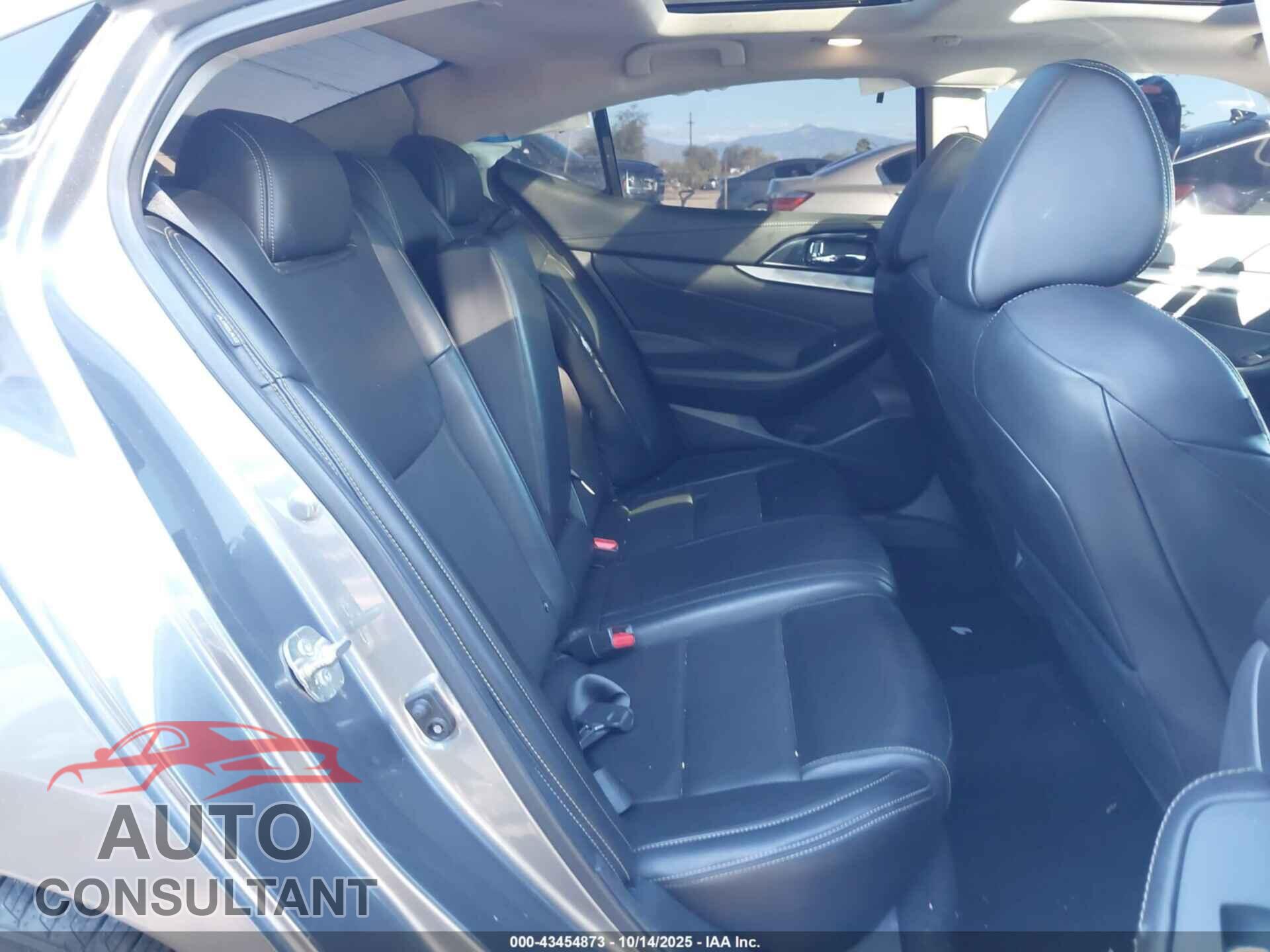 NISSAN MAXIMA 2019 - 1N4AA6AV2KC368489