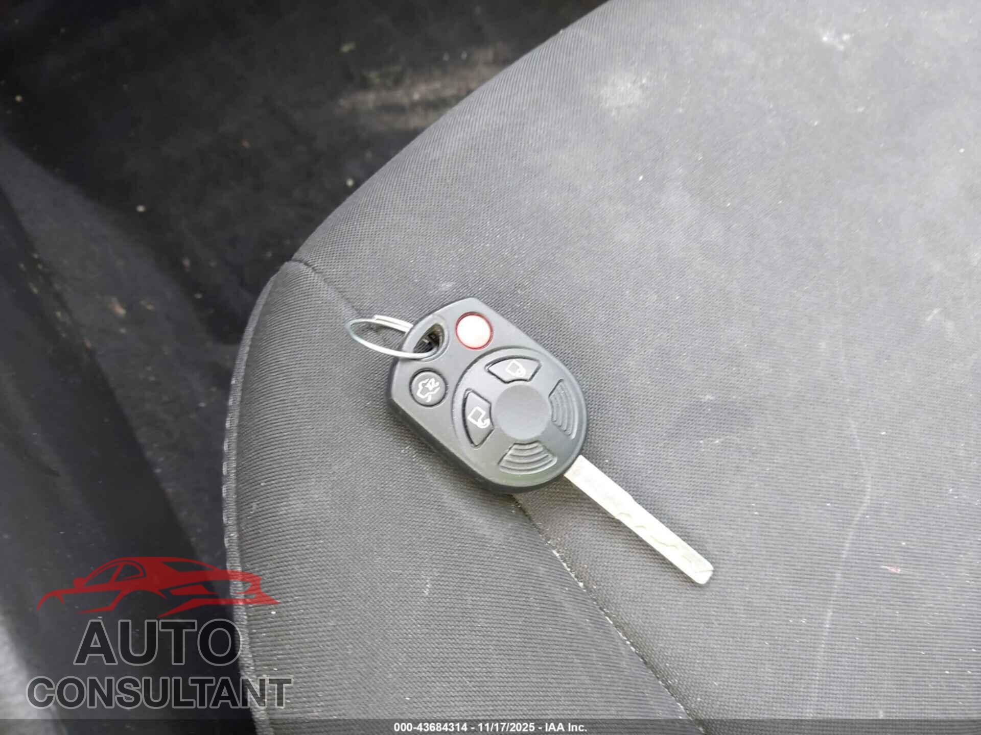 FORD FOCUS 2017 - 1FADP3F23HL201222