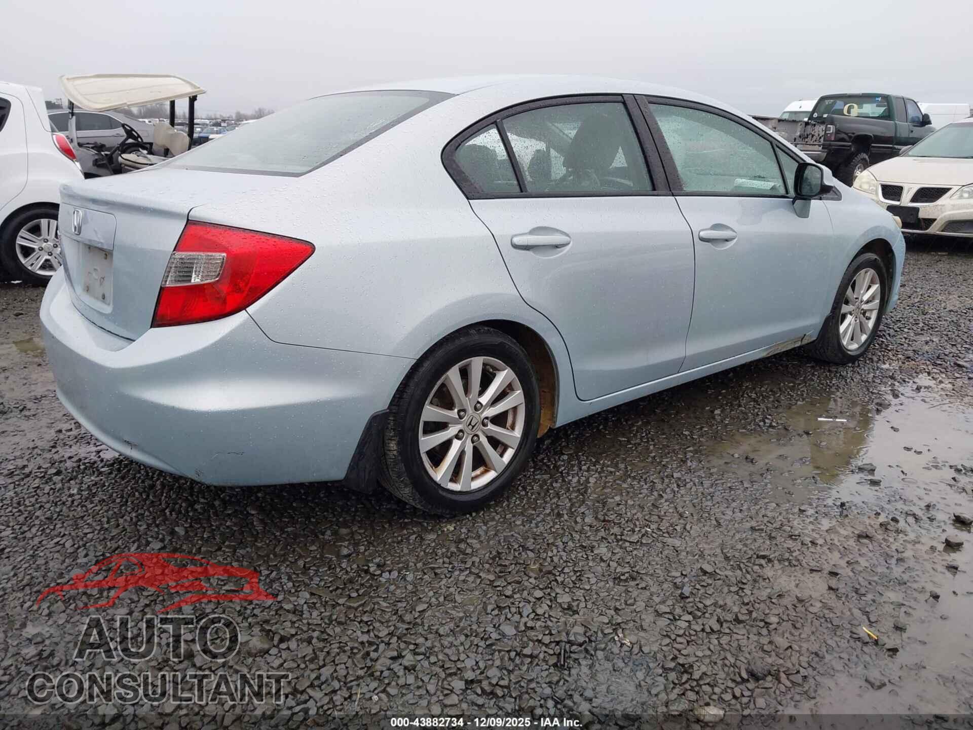 HONDA CIVIC 2012 - 2HGFB2F94CH555489