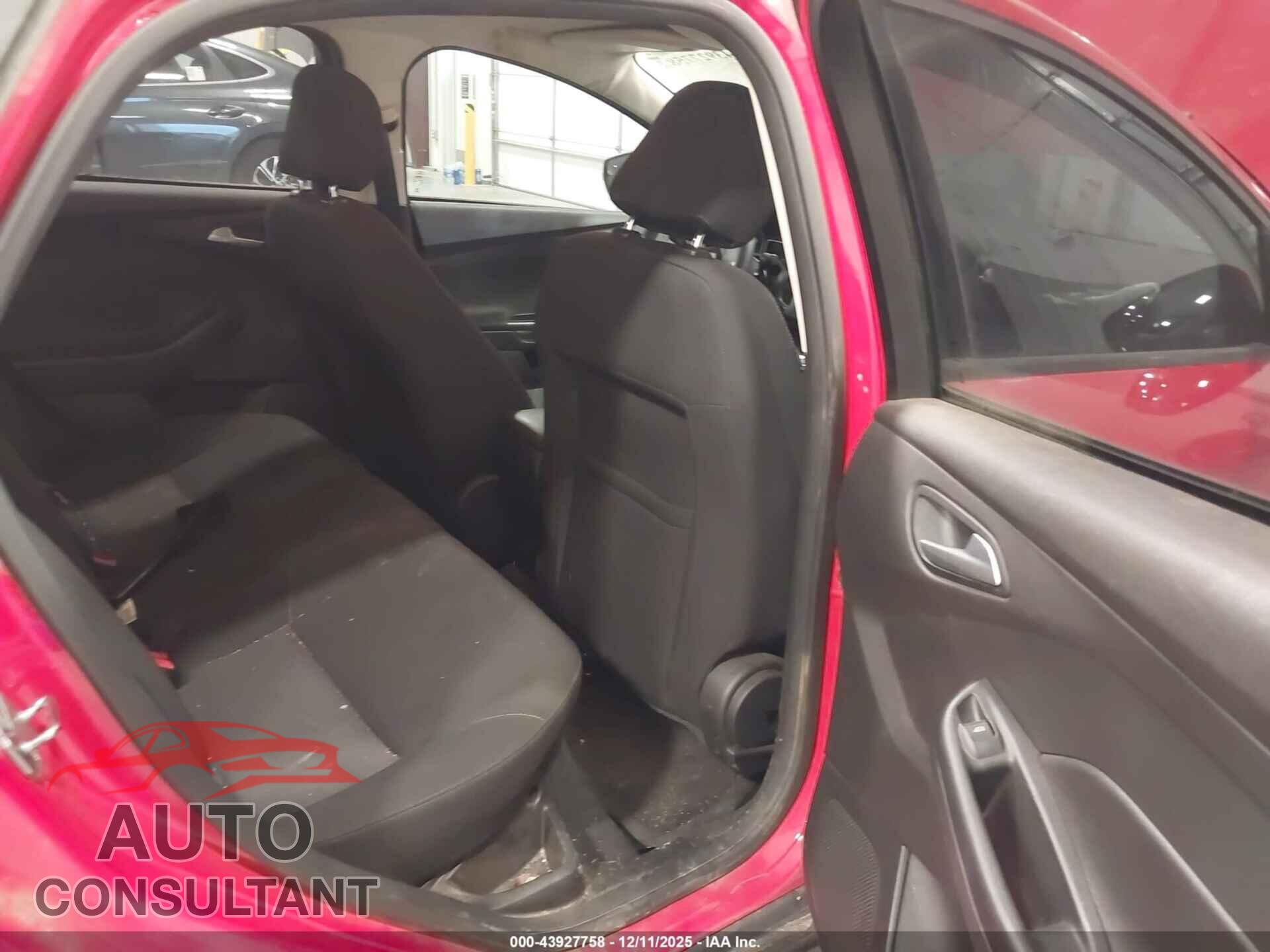 FORD FOCUS 2016 - 1FADP3F26GL254480