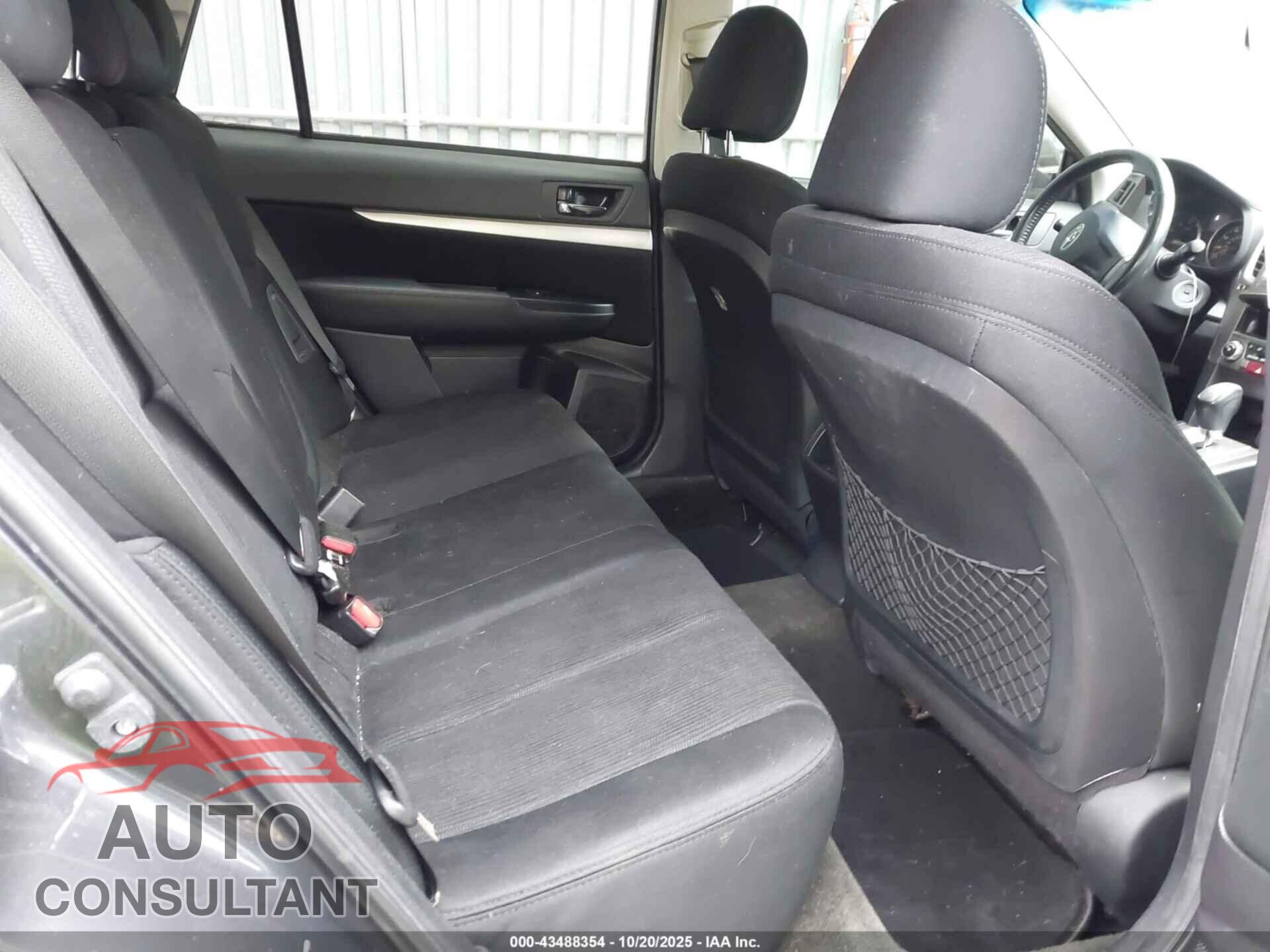 SUBARU OUTBACK 2013 - 4S4BRBGC3D3248026