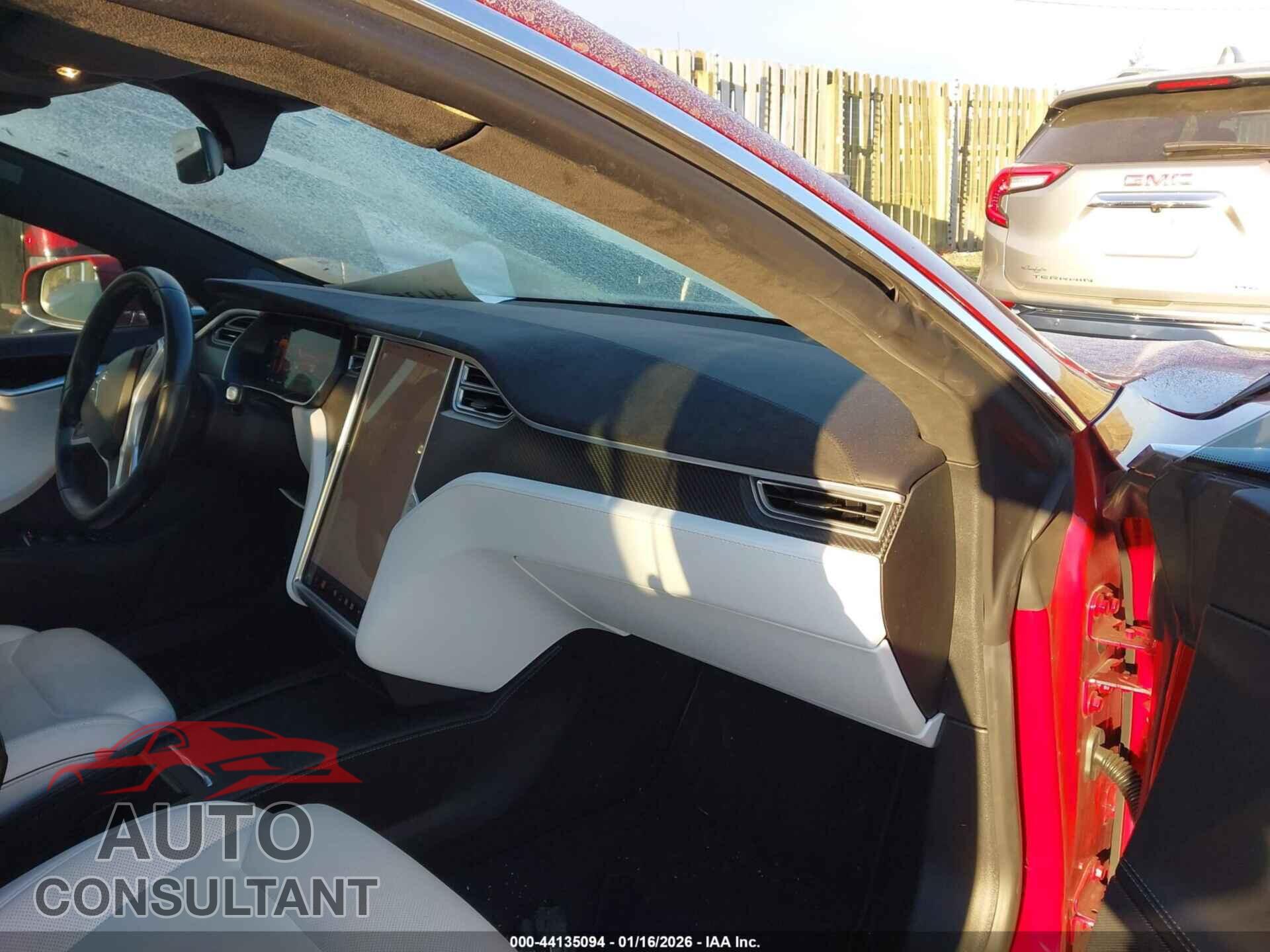 TESLA MODEL S 2017 - 5YJSA1E28HF182288