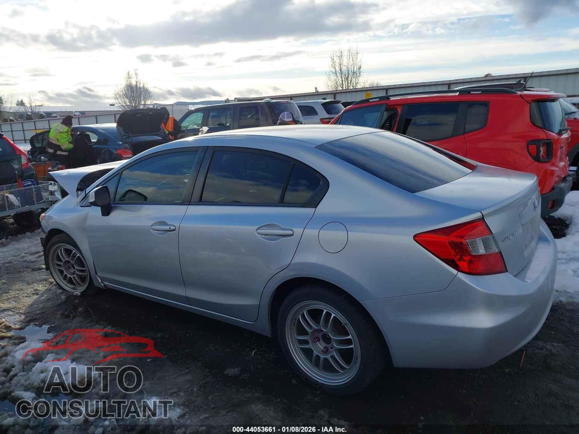 HONDA CIVIC 2012 - 2HGFB2E54CH528453