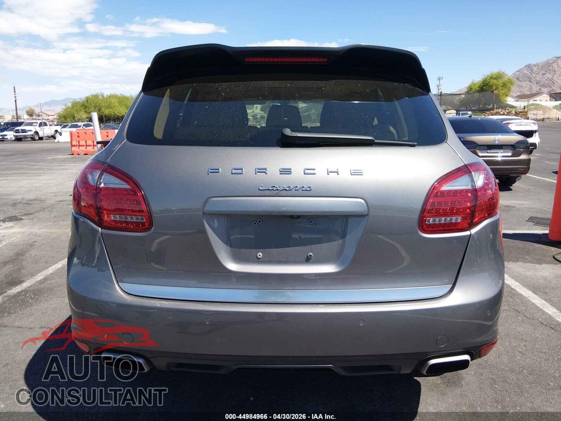 PORSCHE CAYENNE 2012 - WP1AA2A2XCLA09576
