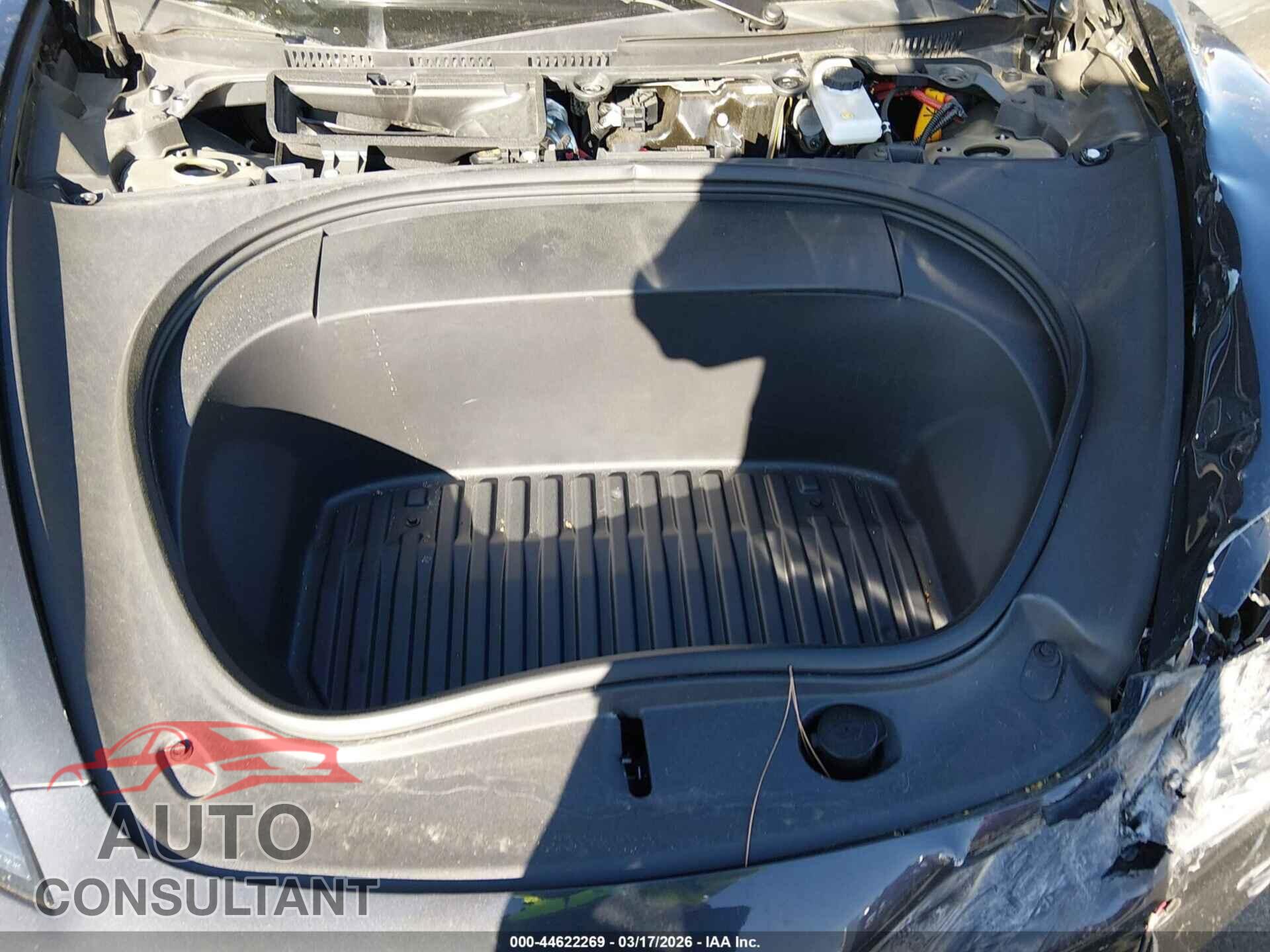 TESLA MODEL 3 2024 - 5YJ3E1EA6RF736171