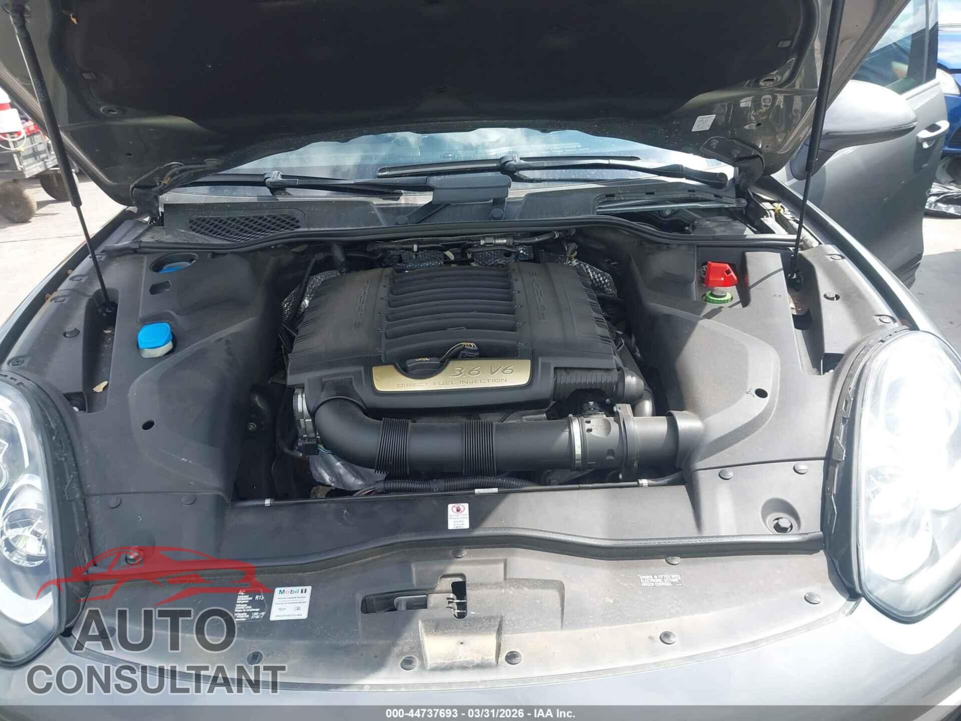 PORSCHE CAYENNE 2016 - WP1AA2A26GLA00699