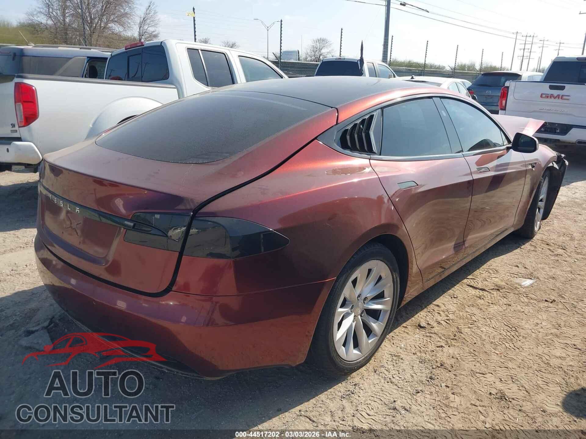 TESLA MODEL S 2017 - 5YJSA1E10HF197147