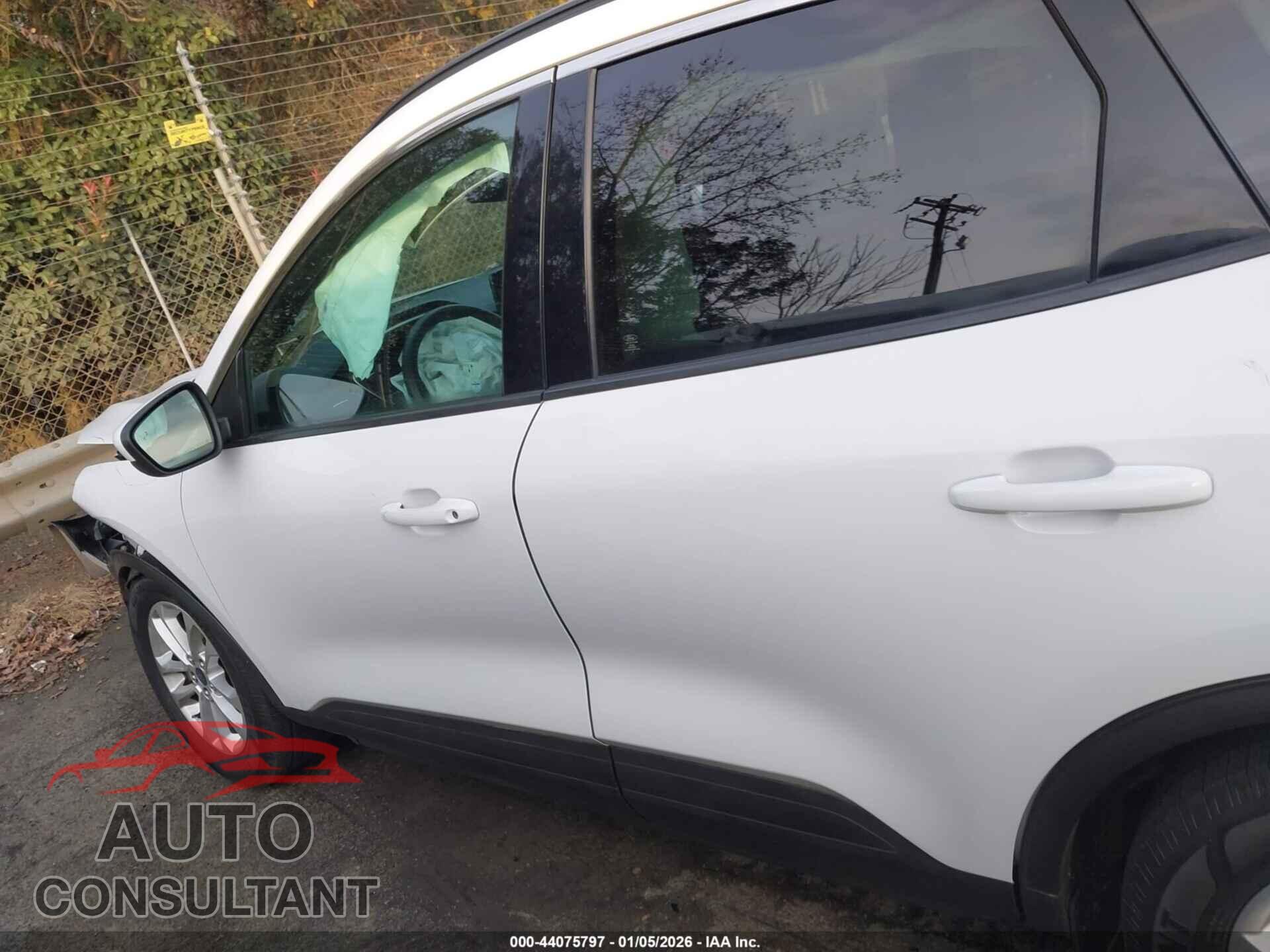 FORD ESCAPE 2020 - 1FMCU0G60LUA05008