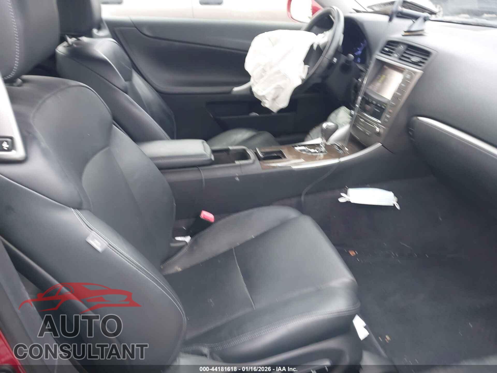 LEXUS IS 250C 2014 - JTHFF2C2XE2531735