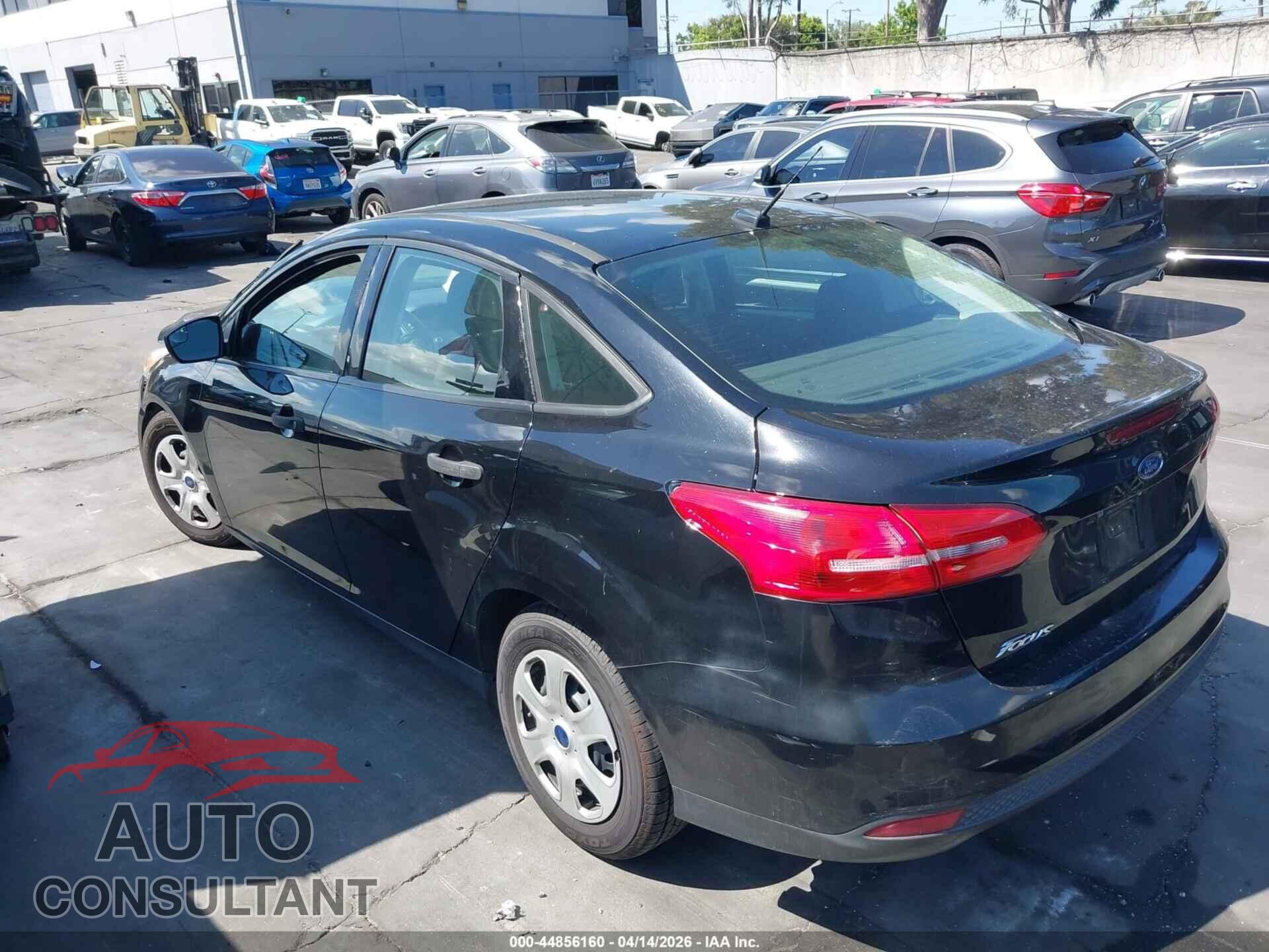 FORD FOCUS 2016 - 1FADP3E23GL310389
