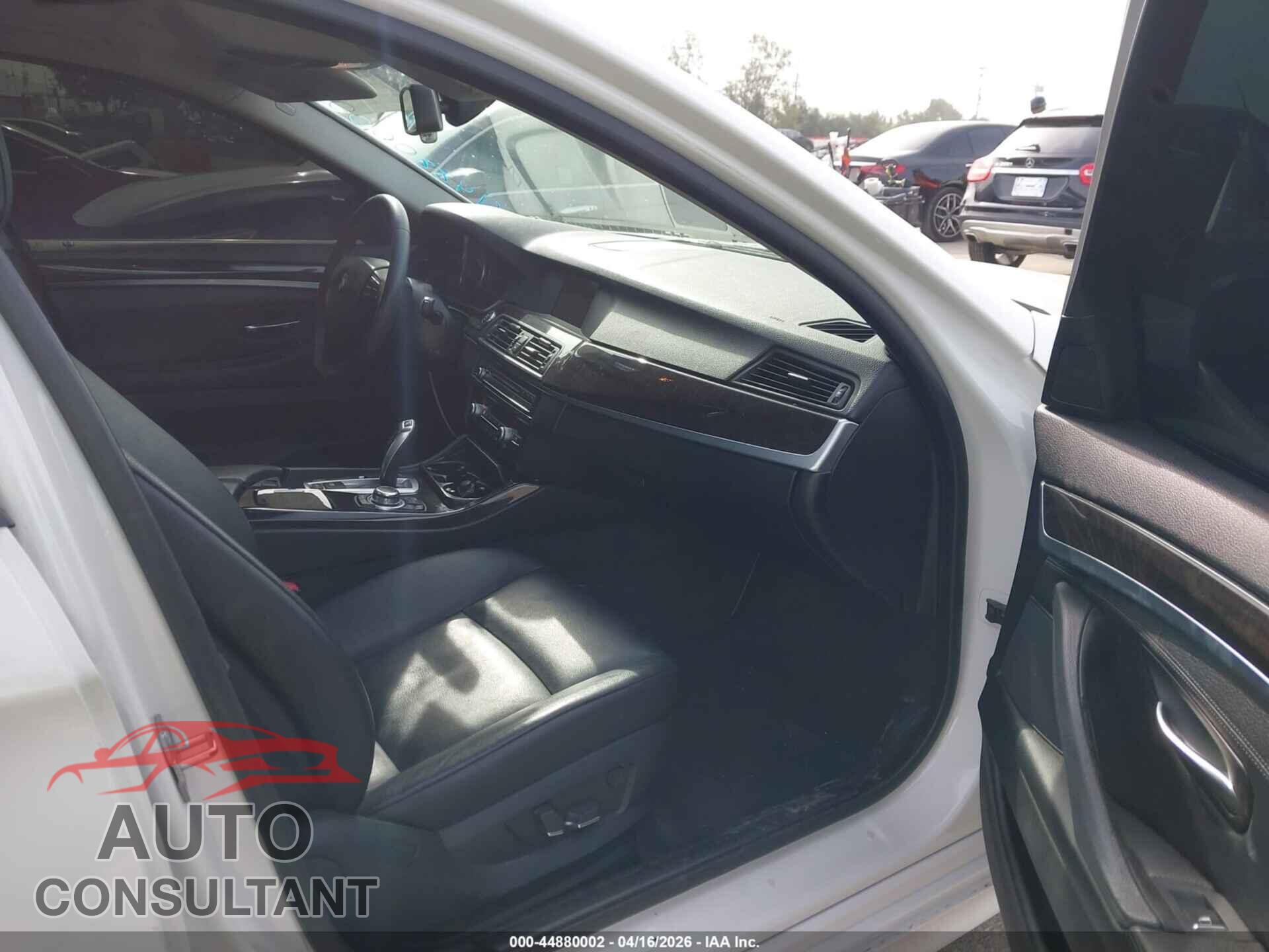 BMW 528I 2013 - WBAXG5C59DDY32821
