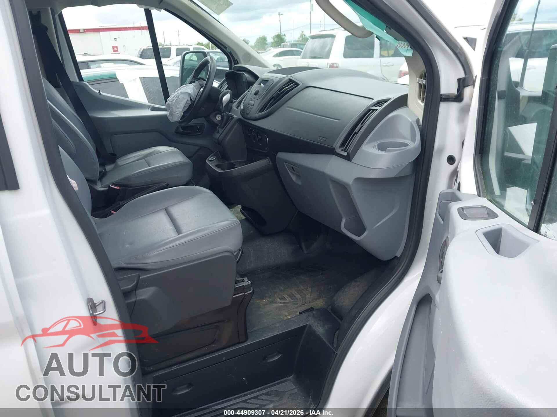 FORD TRANSIT-150 2018 - 1FTYE1YM7JKA52460