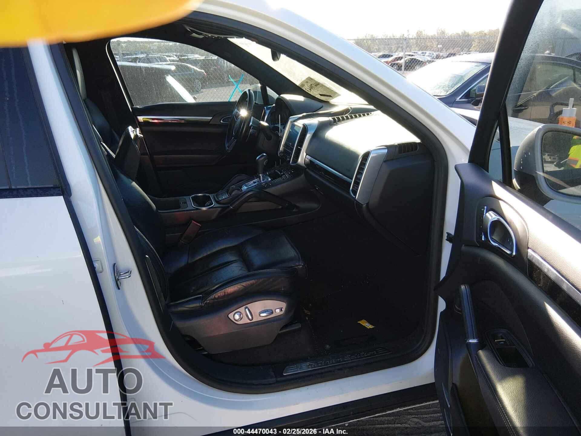 PORSCHE CAYENNE 2017 - WP1AA2A27HKA81851