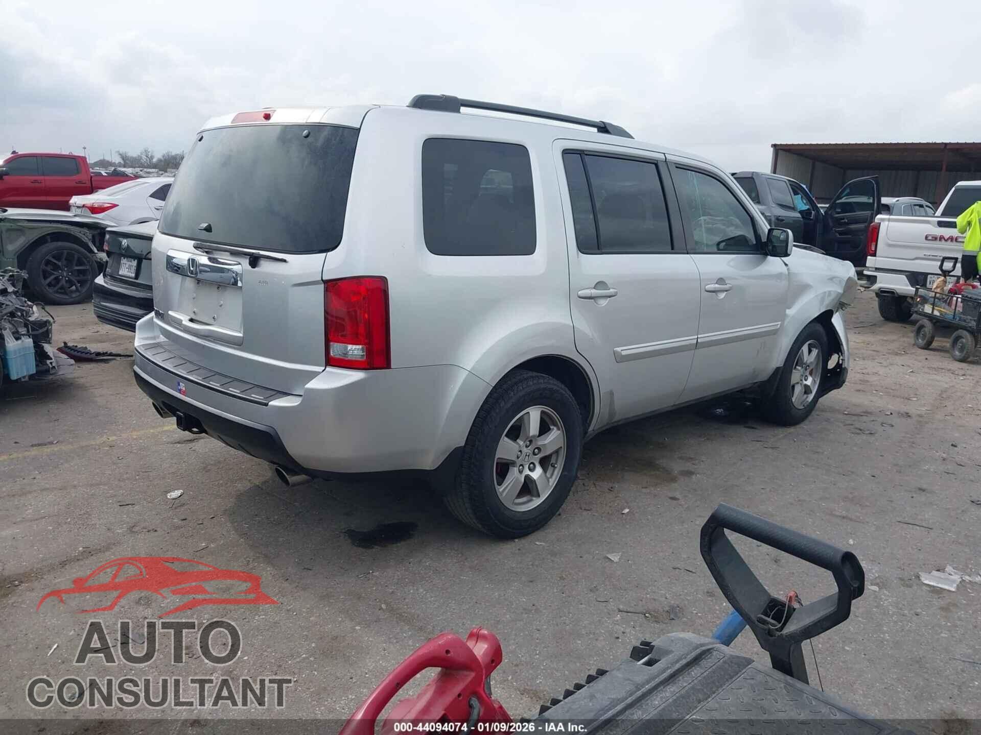 HONDA PILOT 2009 - 5FNYF38579B012776