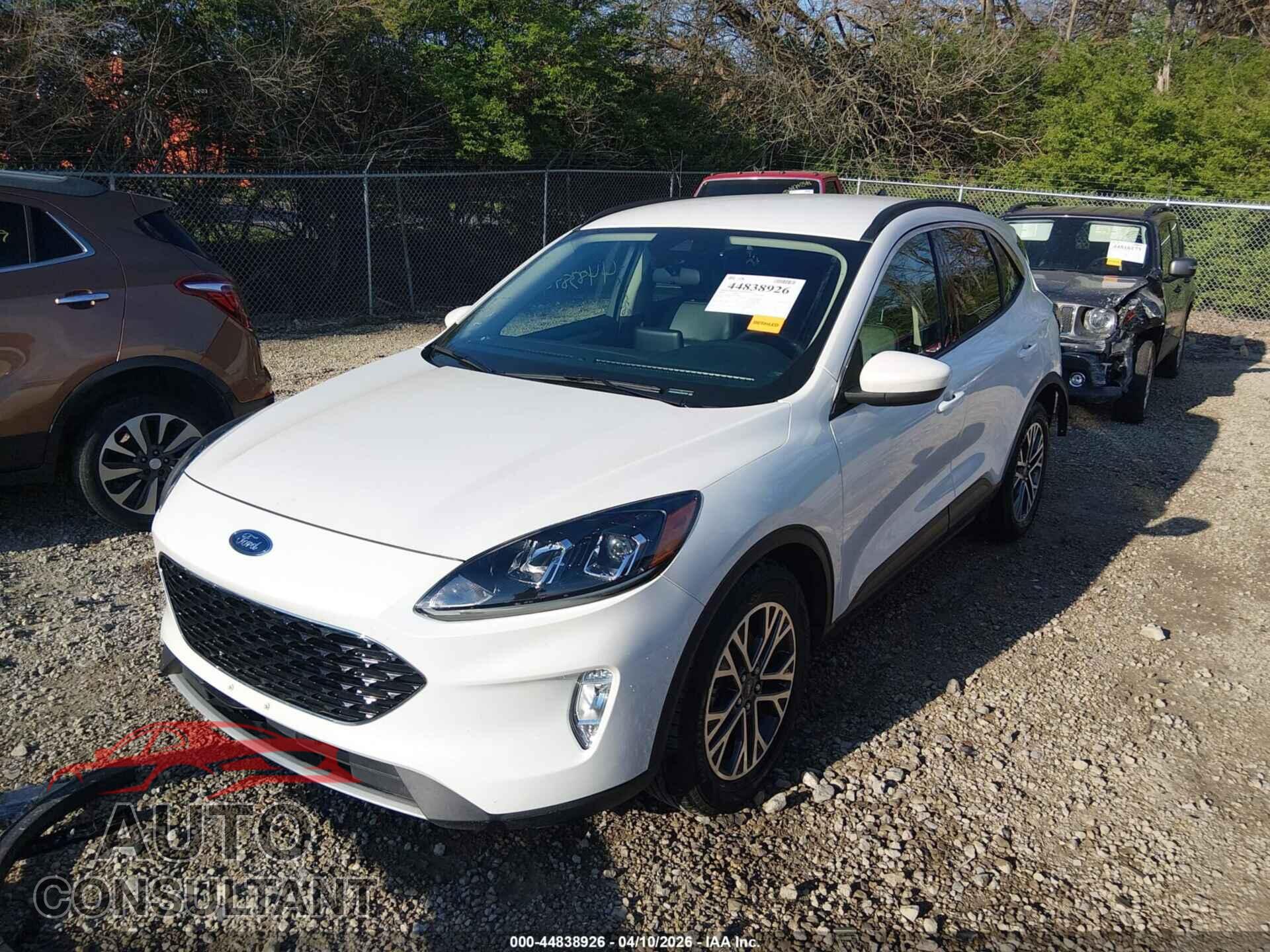 FORD ESCAPE 2020 - 1FMCU0H63LUA51348
