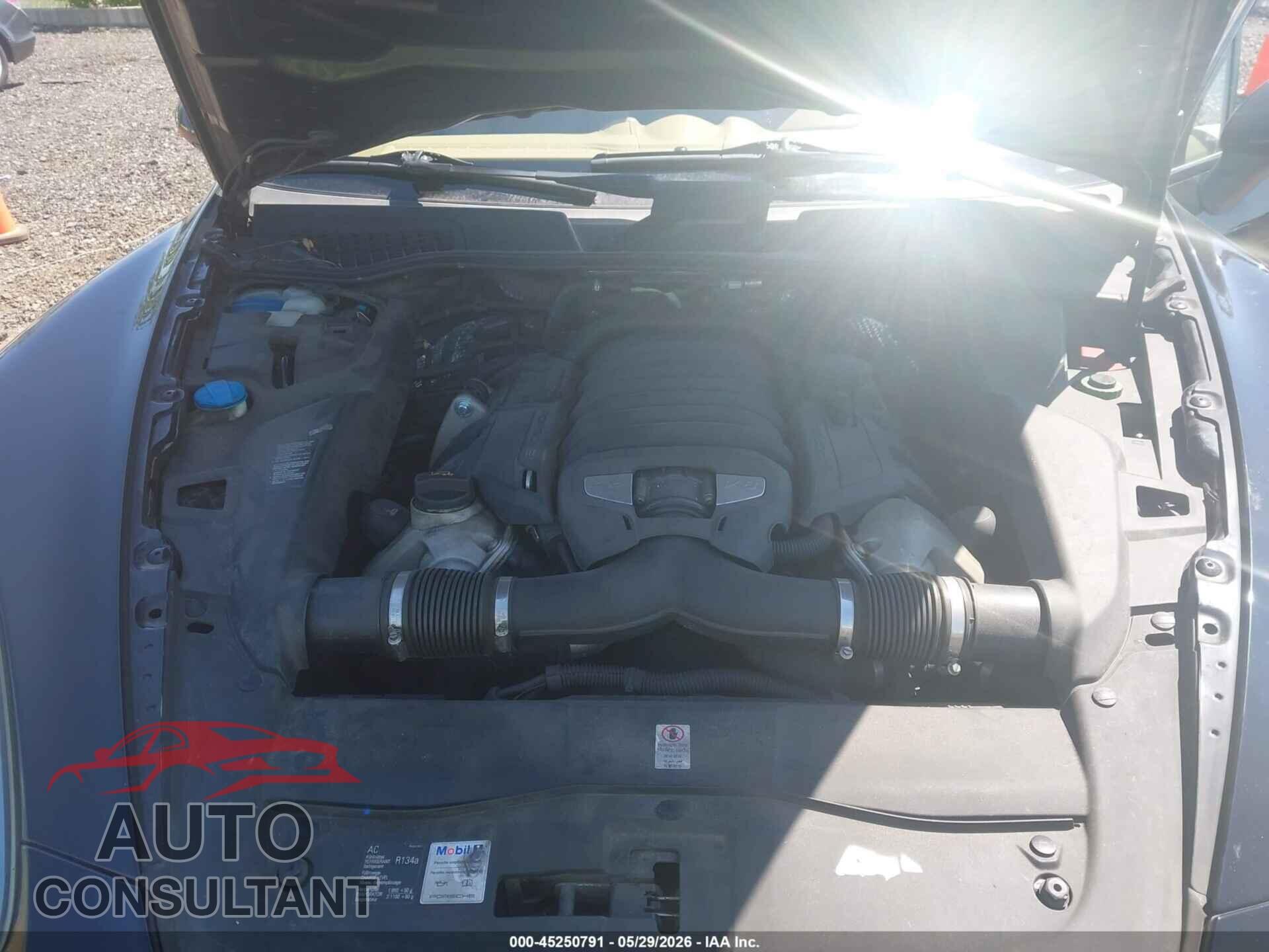 PORSCHE CAYENNE 2012 - WP1AB2A22CLA44934