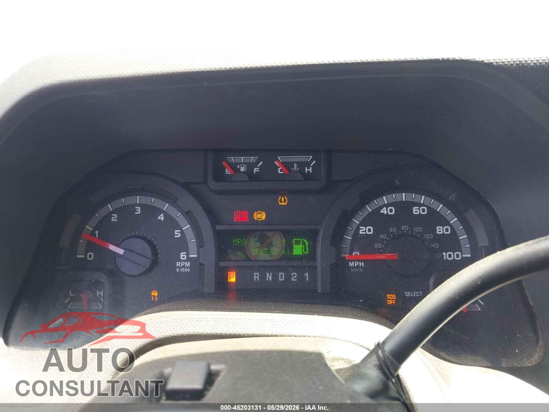 FORD E-350 SUPER DUTY 2011 - 1FBNE3BL3BDB09228