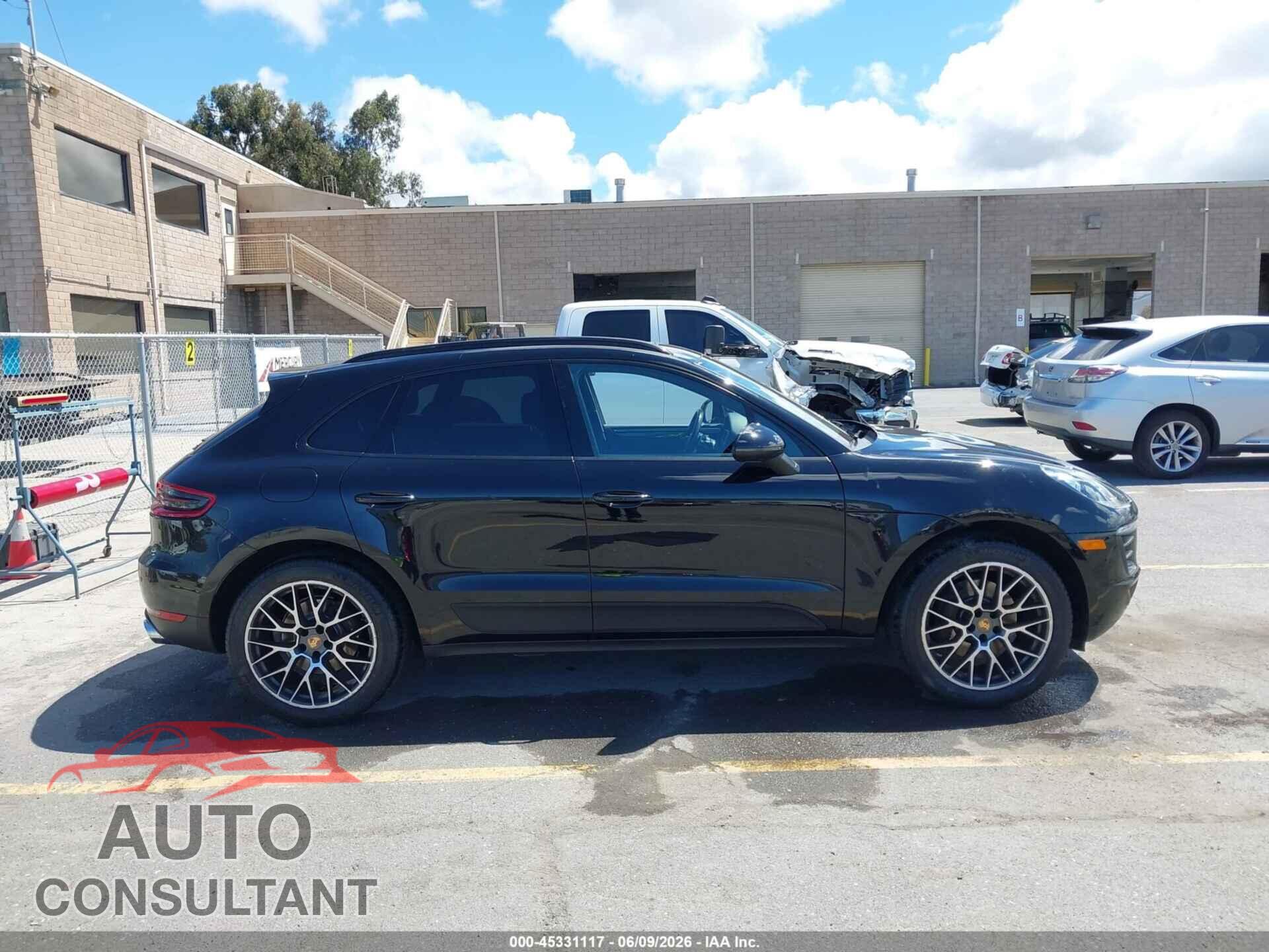 PORSCHE MACAN 2018 - WP1AA2A54JLB16582