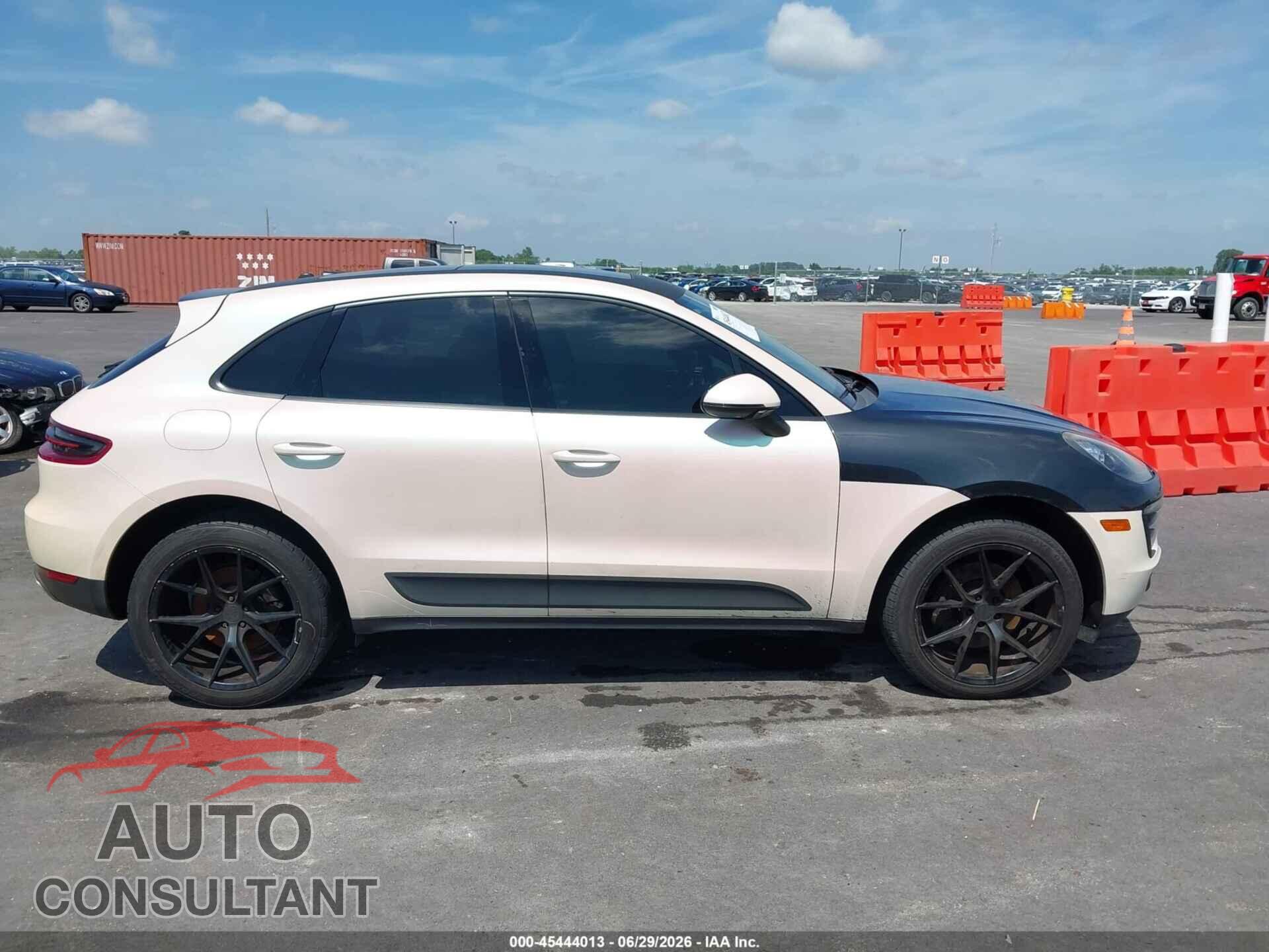 PORSCHE MACAN 2017 - WP1AA2A59HLB05569