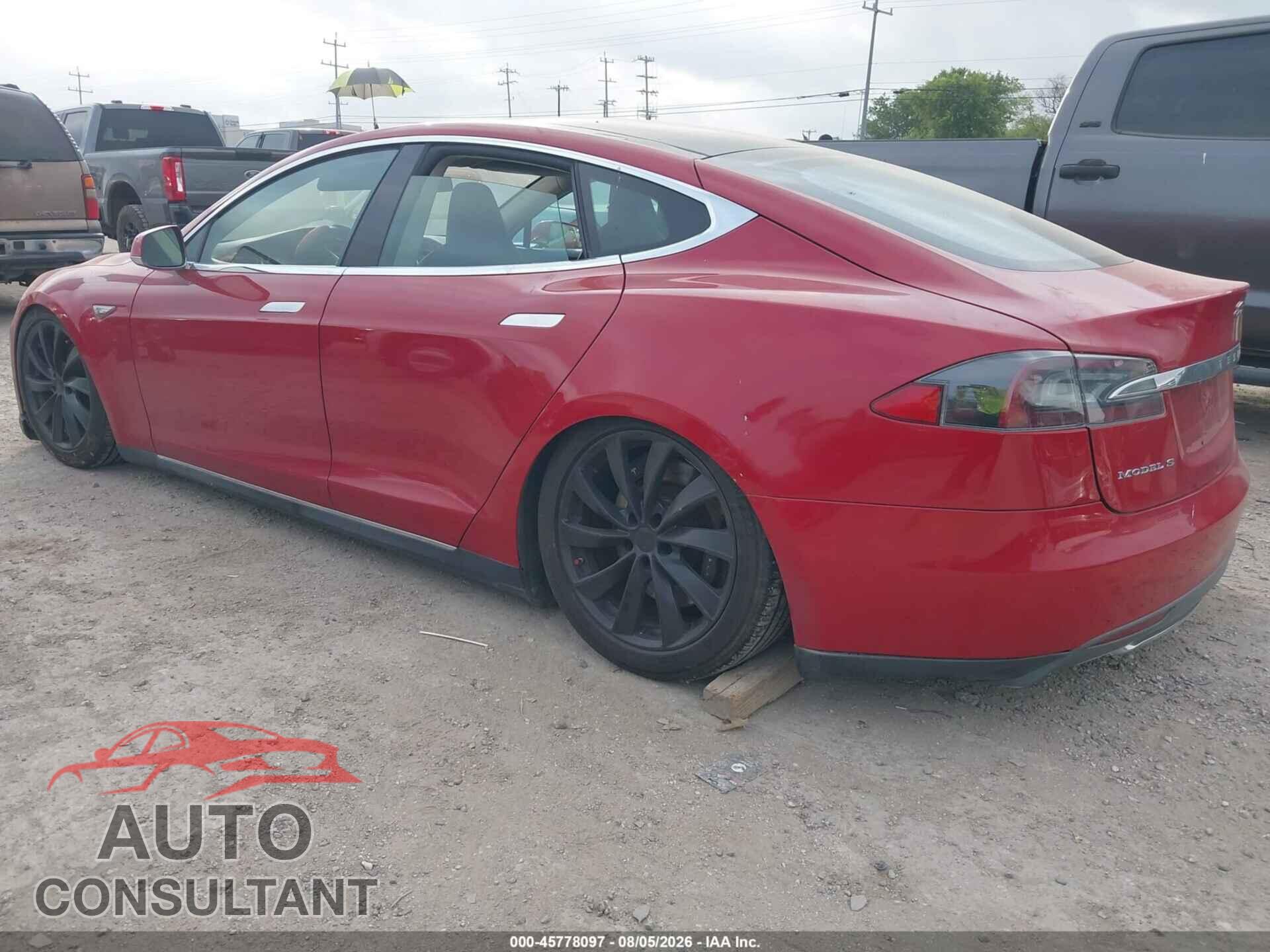 TESLA MODEL S 2013 - 5YJSA1DP6DFP15441