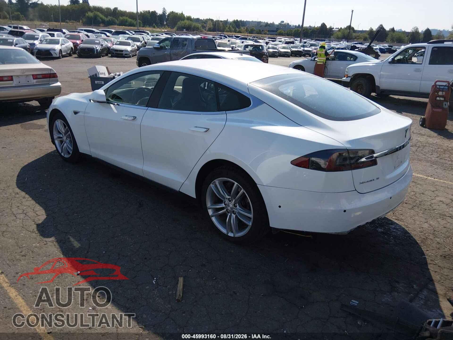 TESLA MODEL S 2016 - 5YJSA1E28GF127256