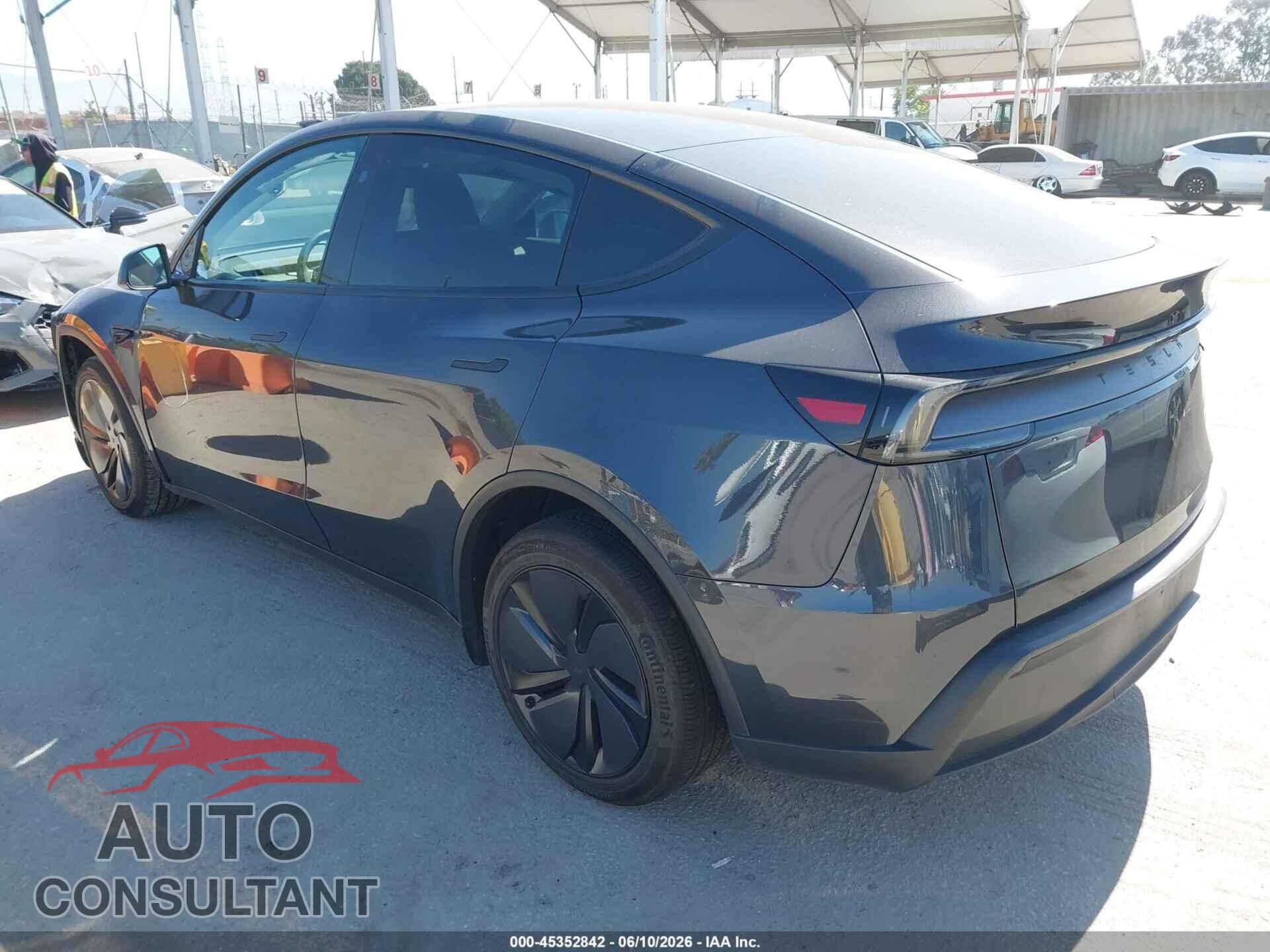 TESLA MODEL Y 2026 - 7SAYGDEDXTF439331