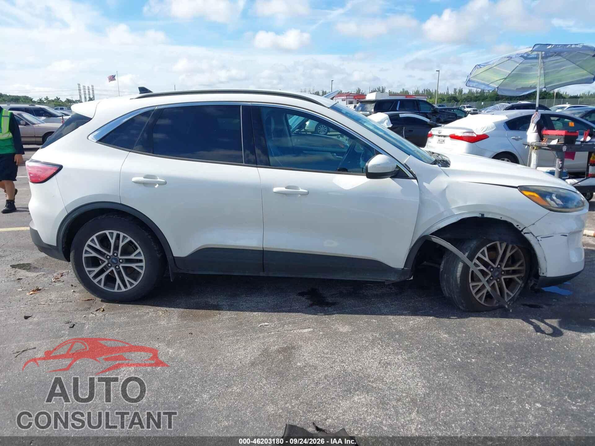 FORD ESCAPE 2020 - 1FMCU0H69LUA23814