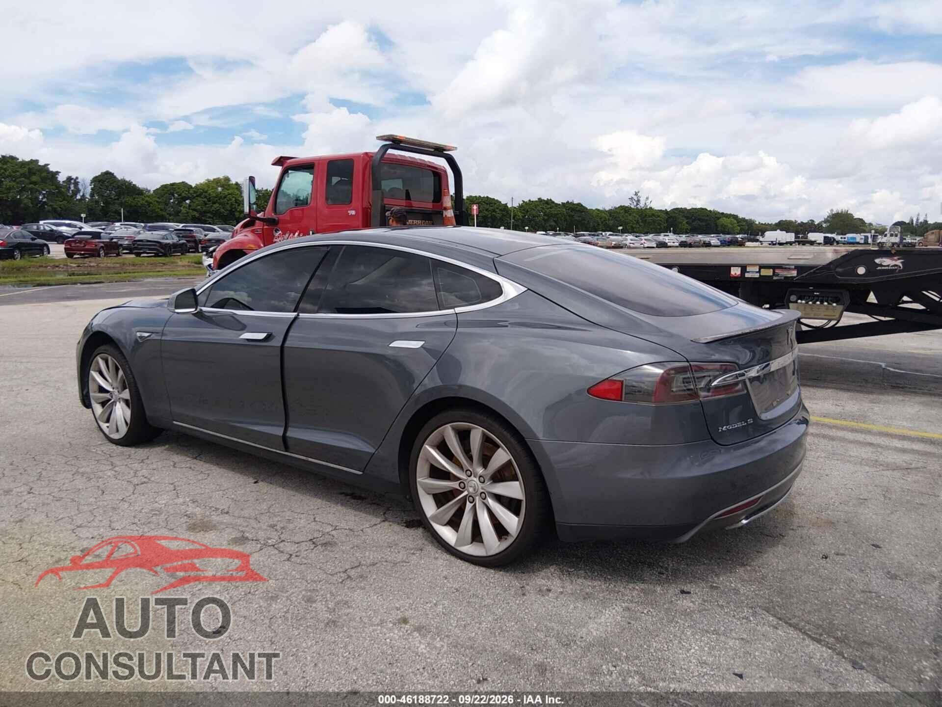 TESLA MODEL S 2013 - 5YJSA1DP2DFP05327