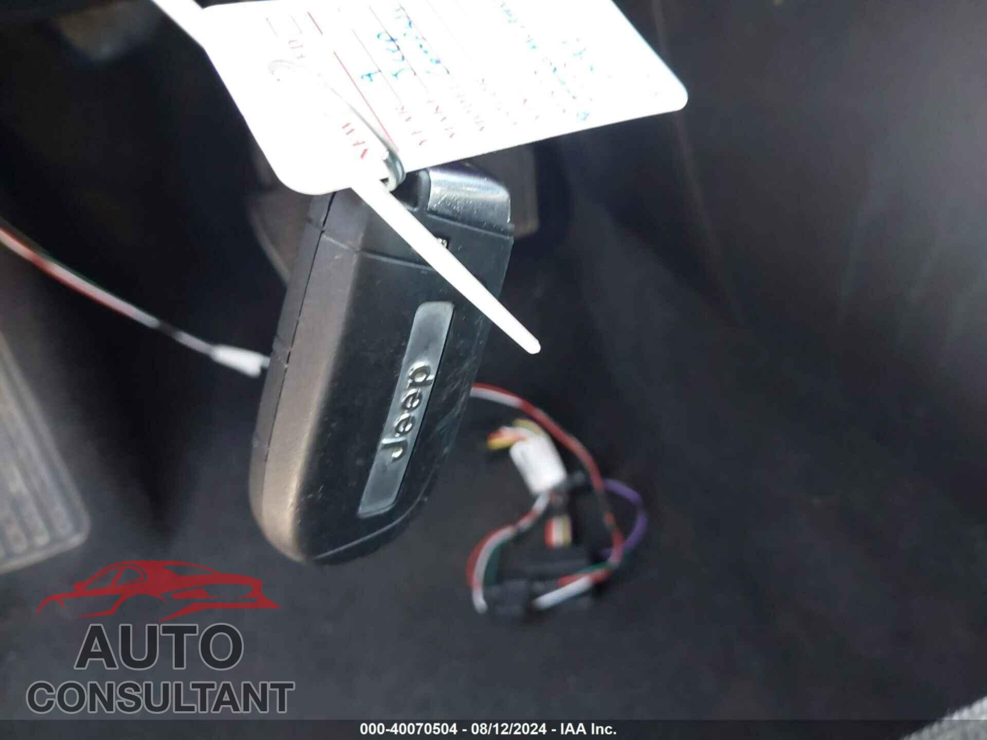 JEEP COMPASS 2019 - 3C4NJDAB9KT593003