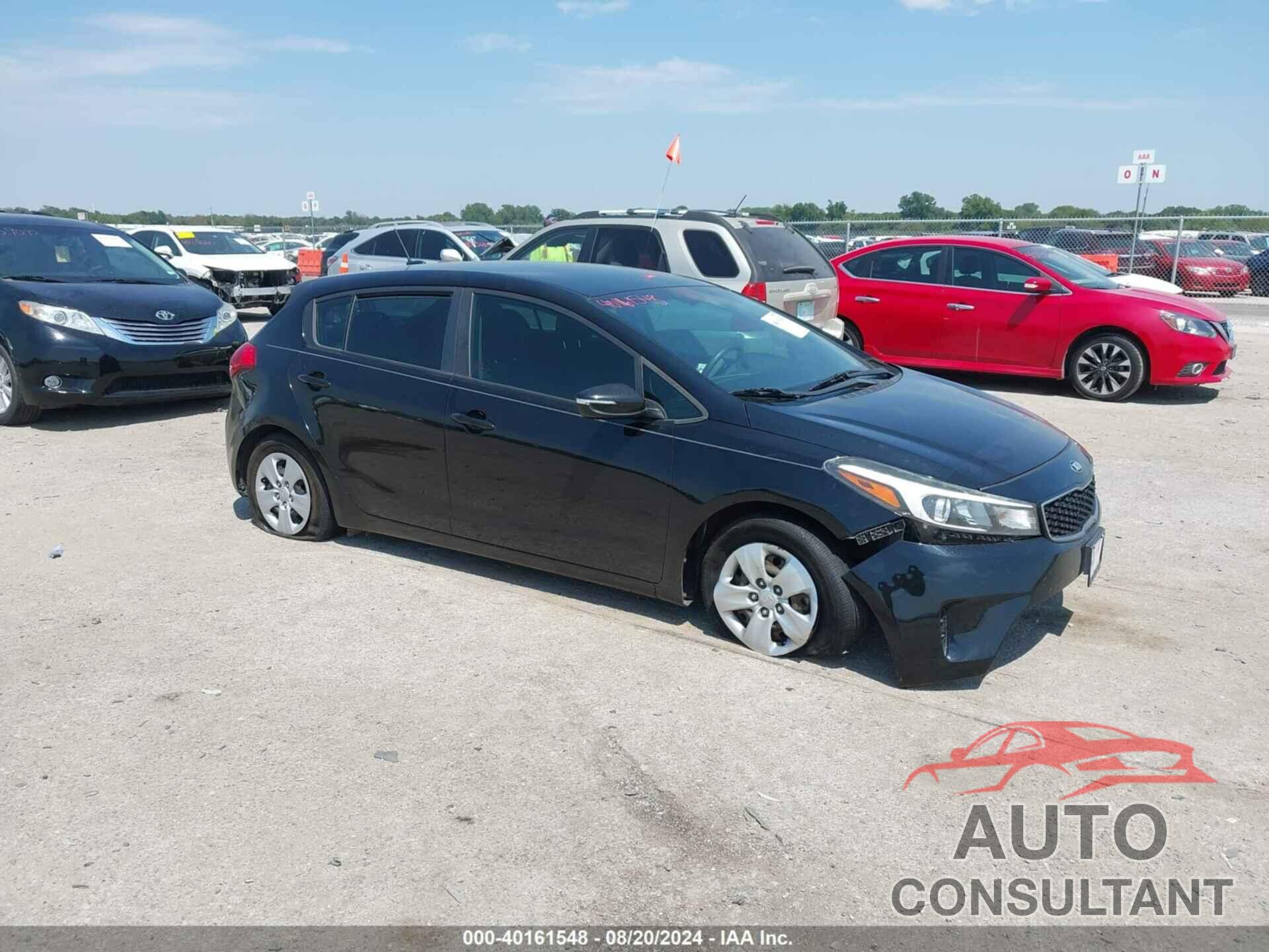 KIA FORTE 2017 - KNAFK5A8XH5712050