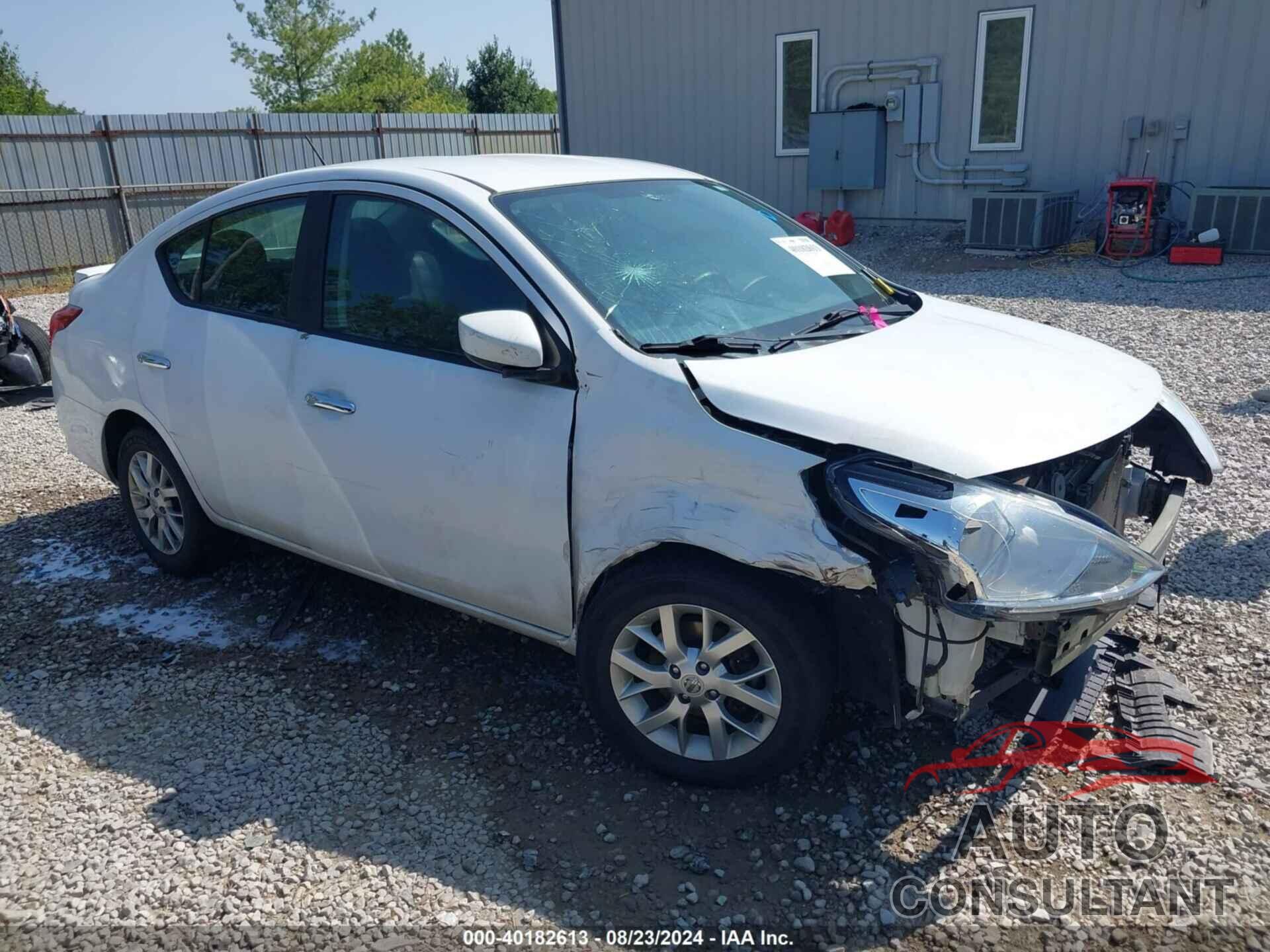 NISSAN VERSA 2018 - 3N1CN7AP1JL860466