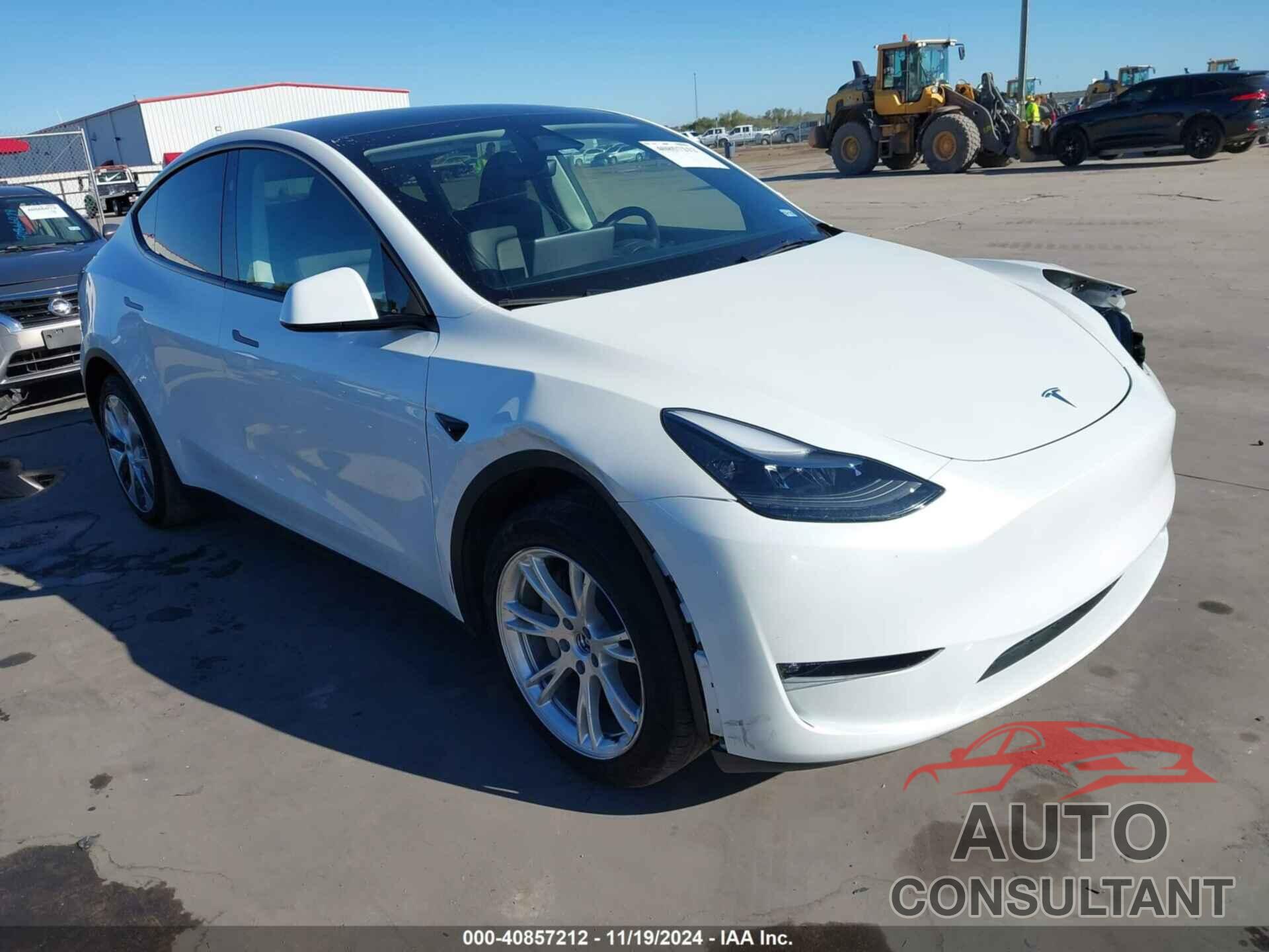 TESLA MODEL Y 2023 - 7SAYGAEE5PF904904
