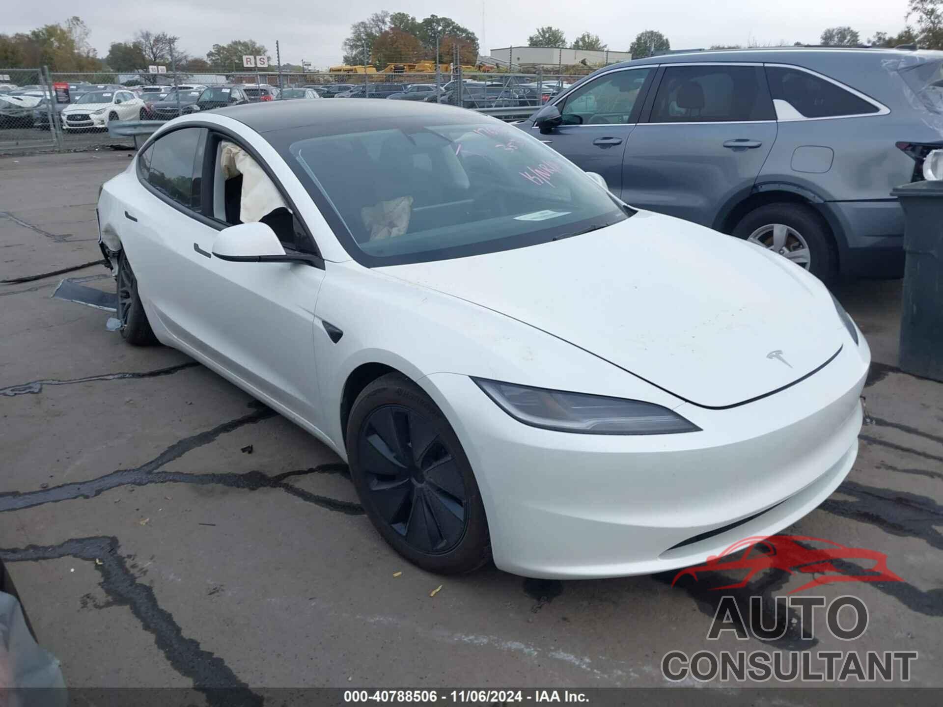 TESLA MODEL 3 2024 - 5YJ3E1EA0RF733539