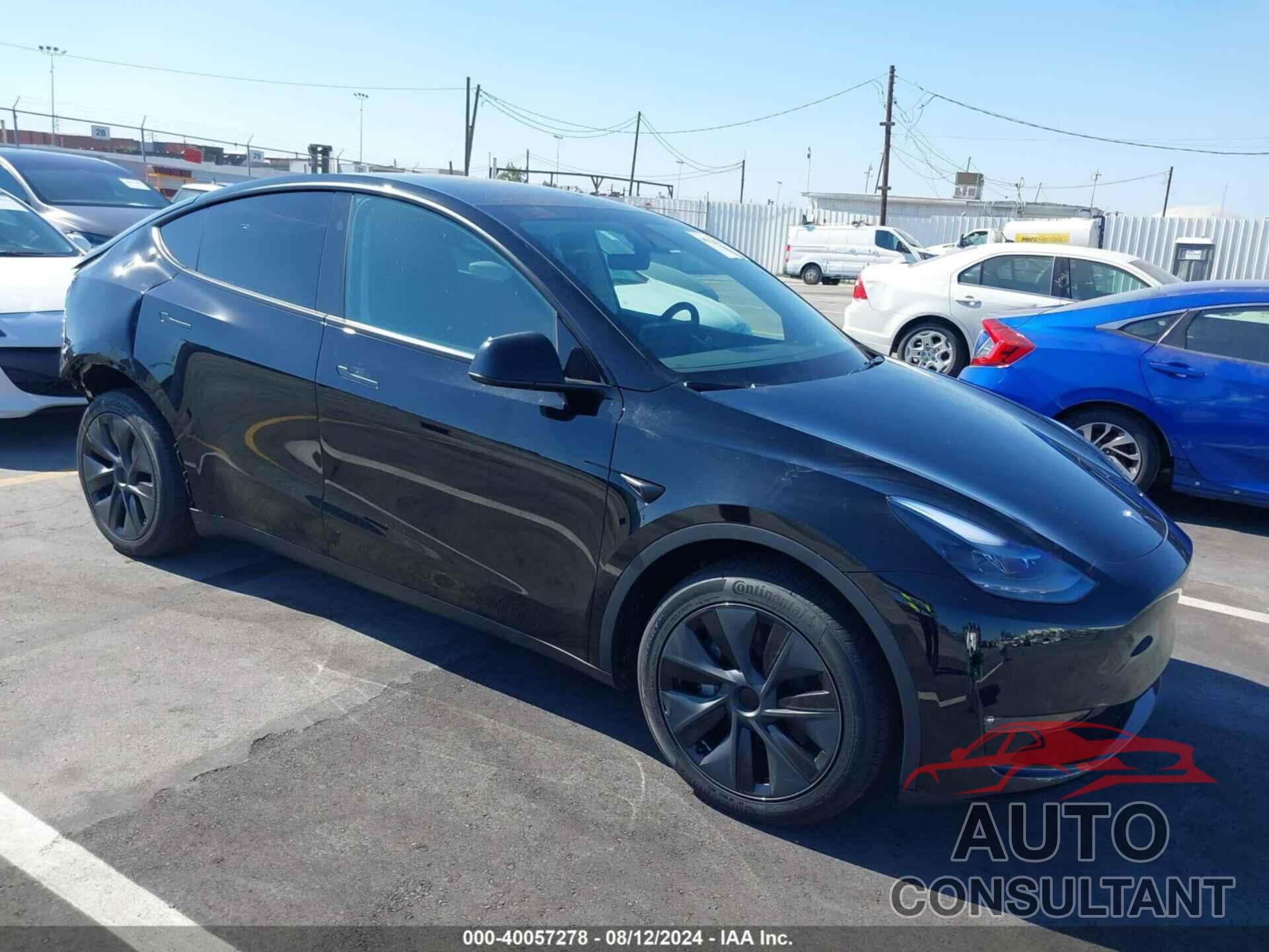 TESLA MODEL Y 2024 - 7SAYGDEE0RF129836